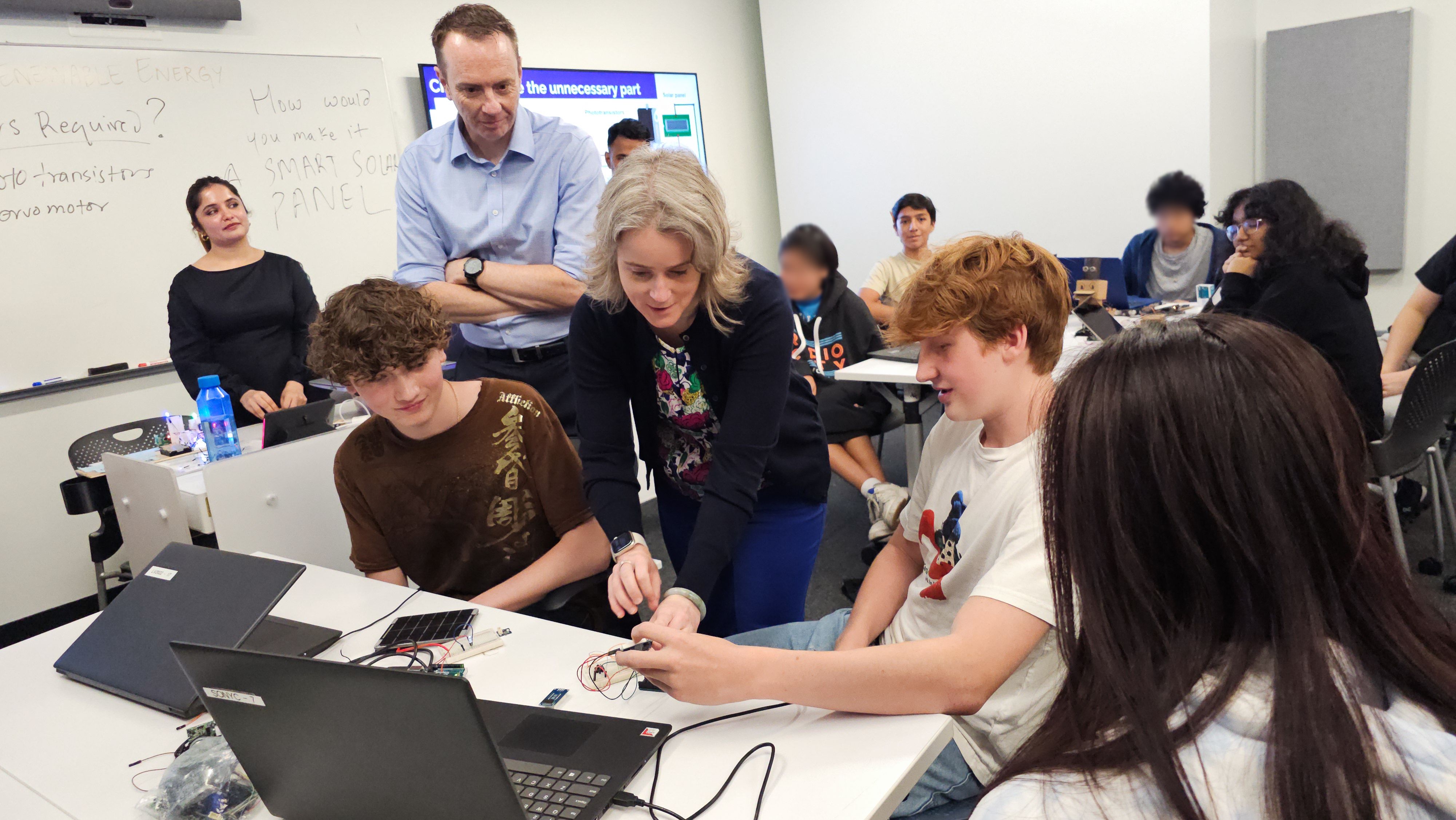 National Grid Chief Sustainability Officer interacting with IESOSC program students