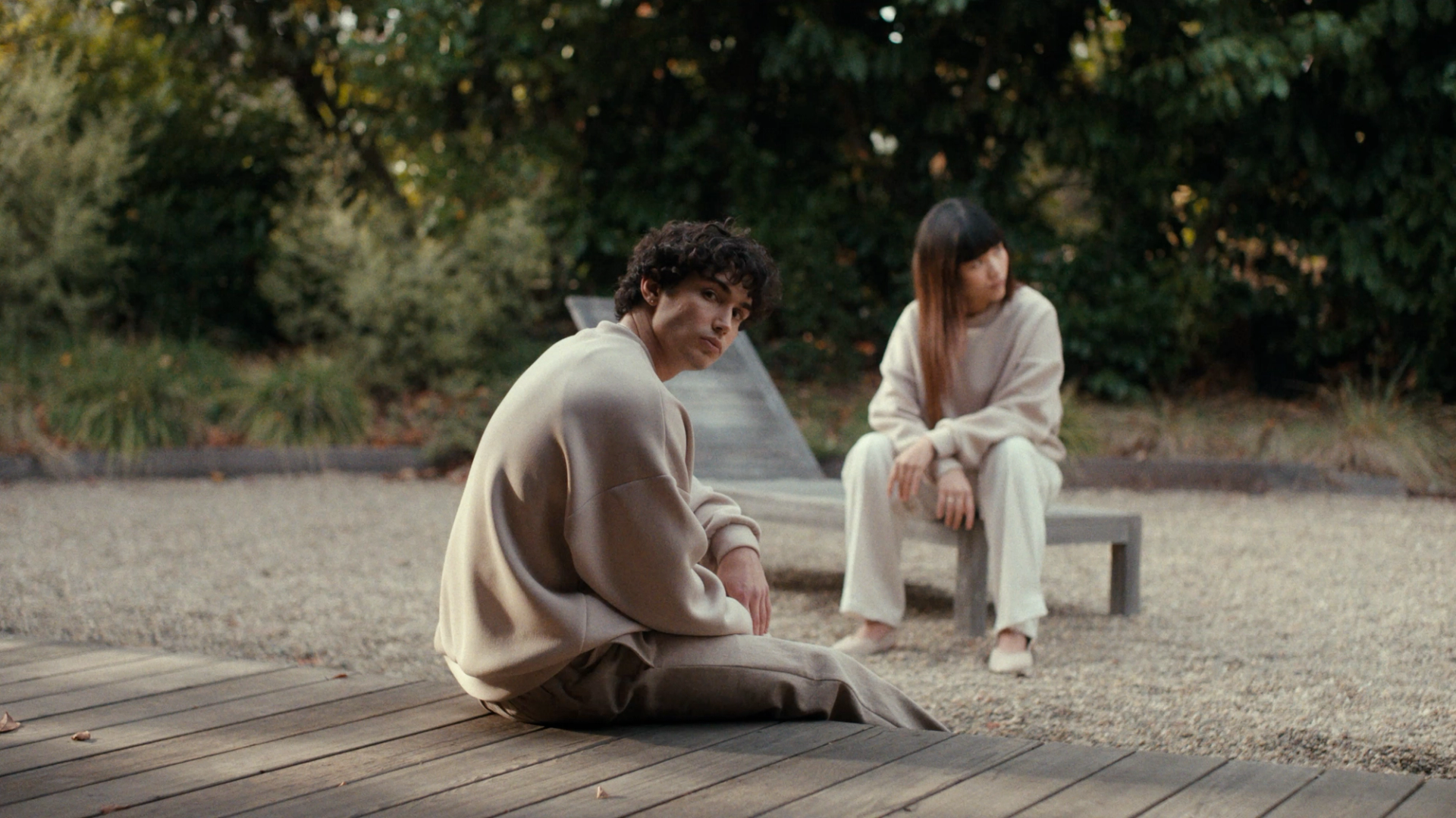 Glenwood Signature Crewneck in Taupe and Black