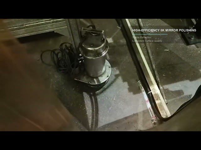 Detalle del acabado espejo 8K sobre la banda