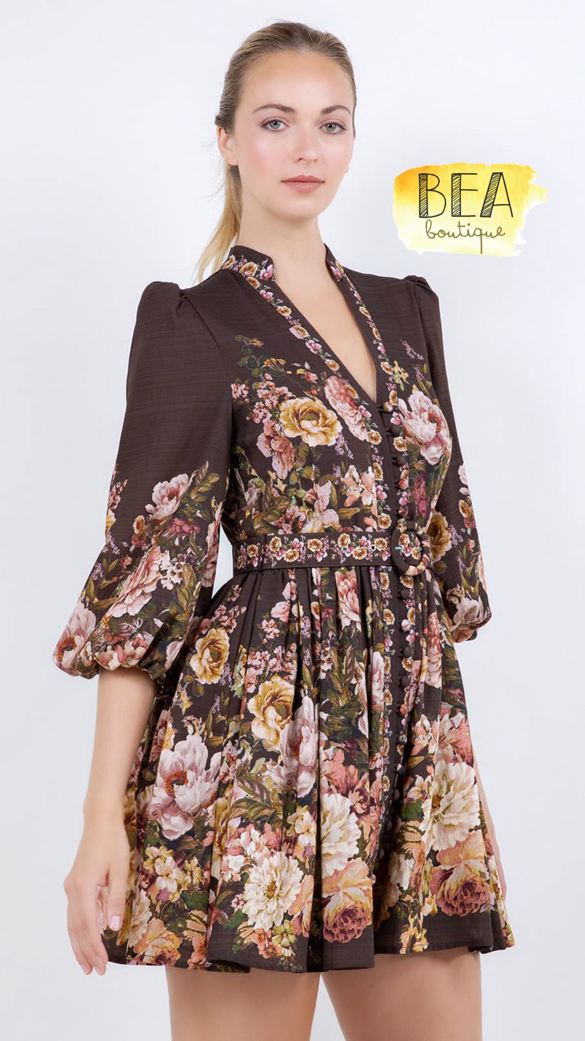 Vestido corto café estampado  - Image 1