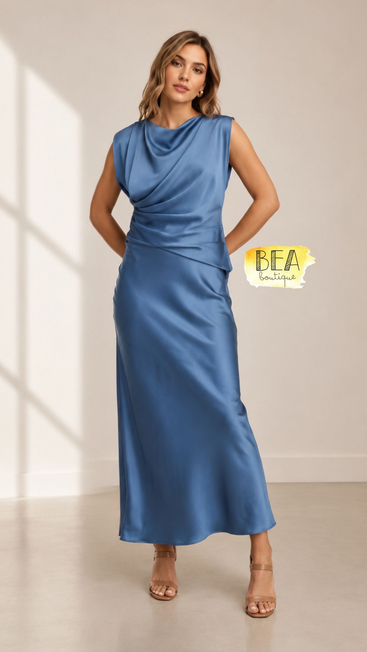 Vestido midi azul cuello alto  - Image 1