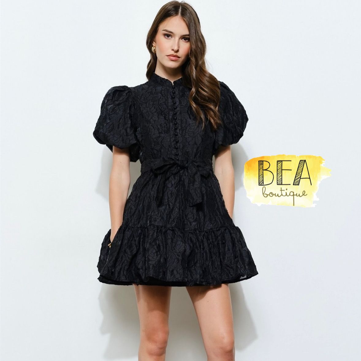 Vestido corto negro manga globo  - Image 1