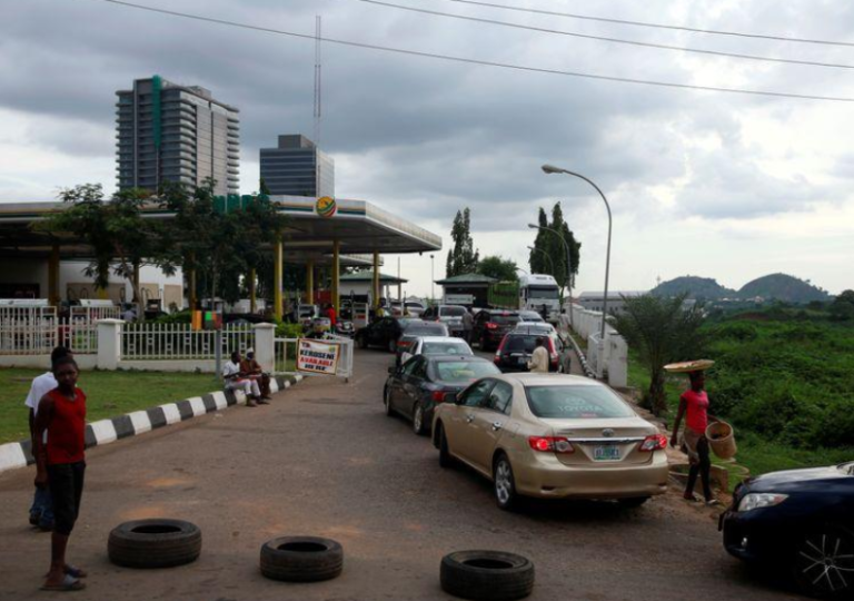Exclusive-Nigeria’s NNPC seeks $1 billion oil prepay to revamp Port Harcourt refinery