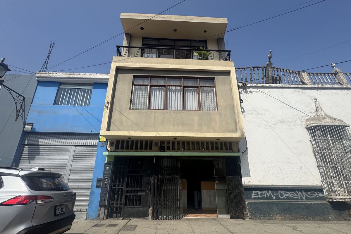 Dúplex amplio de 396 m² en el centro de Trujillo