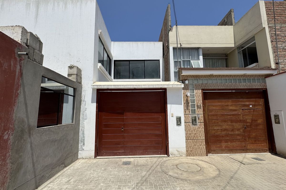 Casa amplia en Sol de las Delicias
