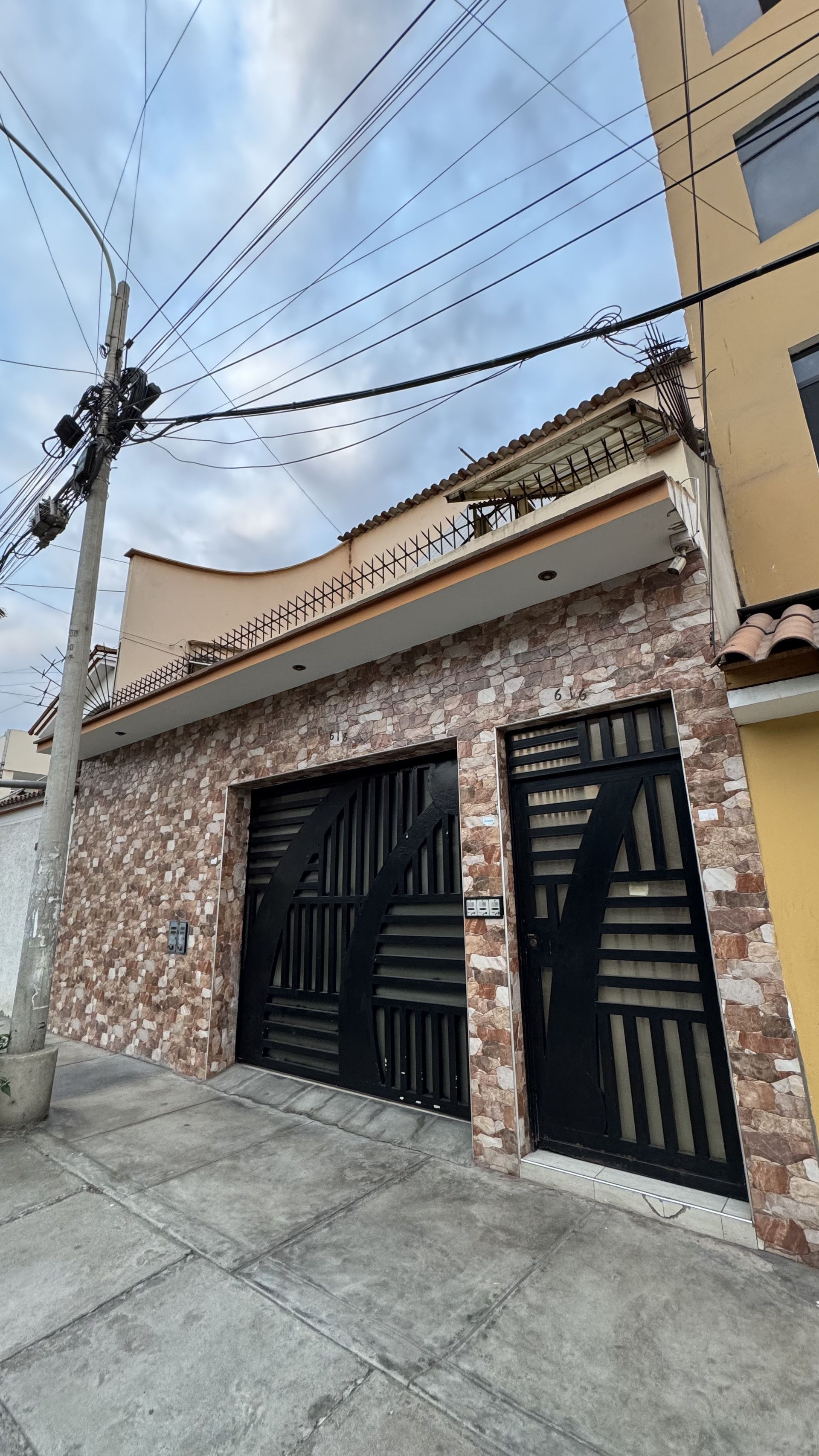 Casa de 3 pisos en Las Quintanas