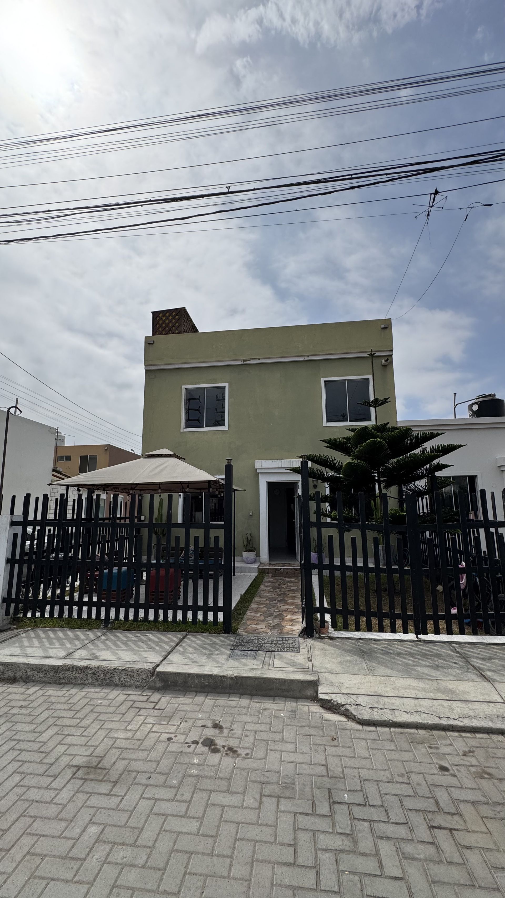 Casa frente a parque en Sol de las Delicias