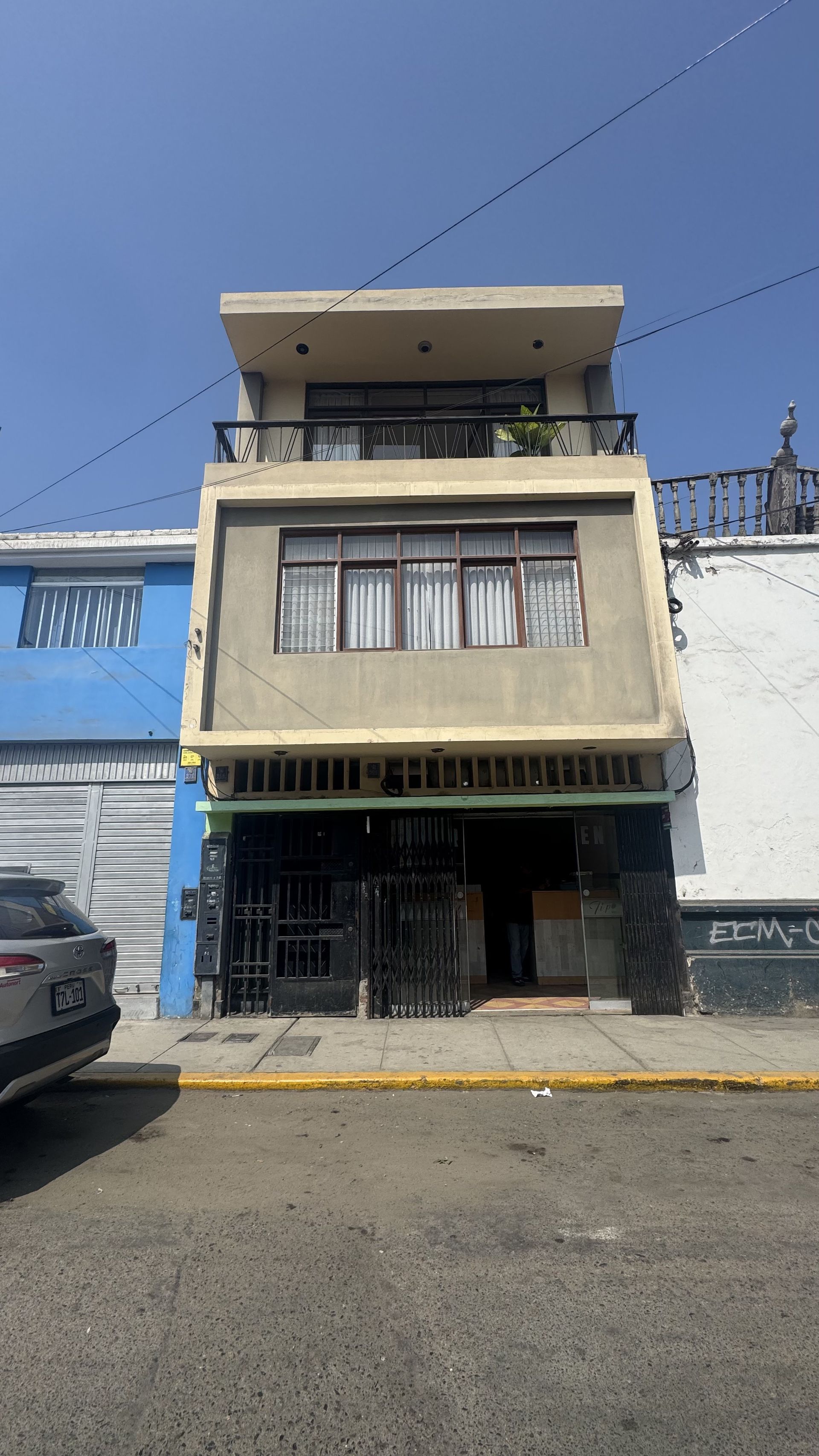 Dúplex amplio de 396 m² en el centro de Trujillo