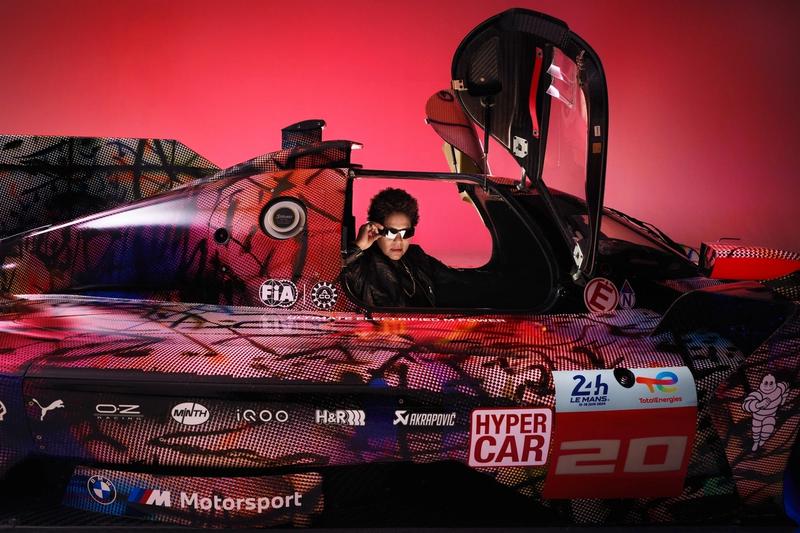 Cool Artist, Cool Car