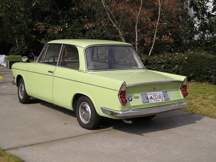 BMW 700 from the rear