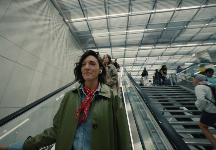 ADP_DC Online_MIX Marc ENG_4444 to grain.mov_1.36.13