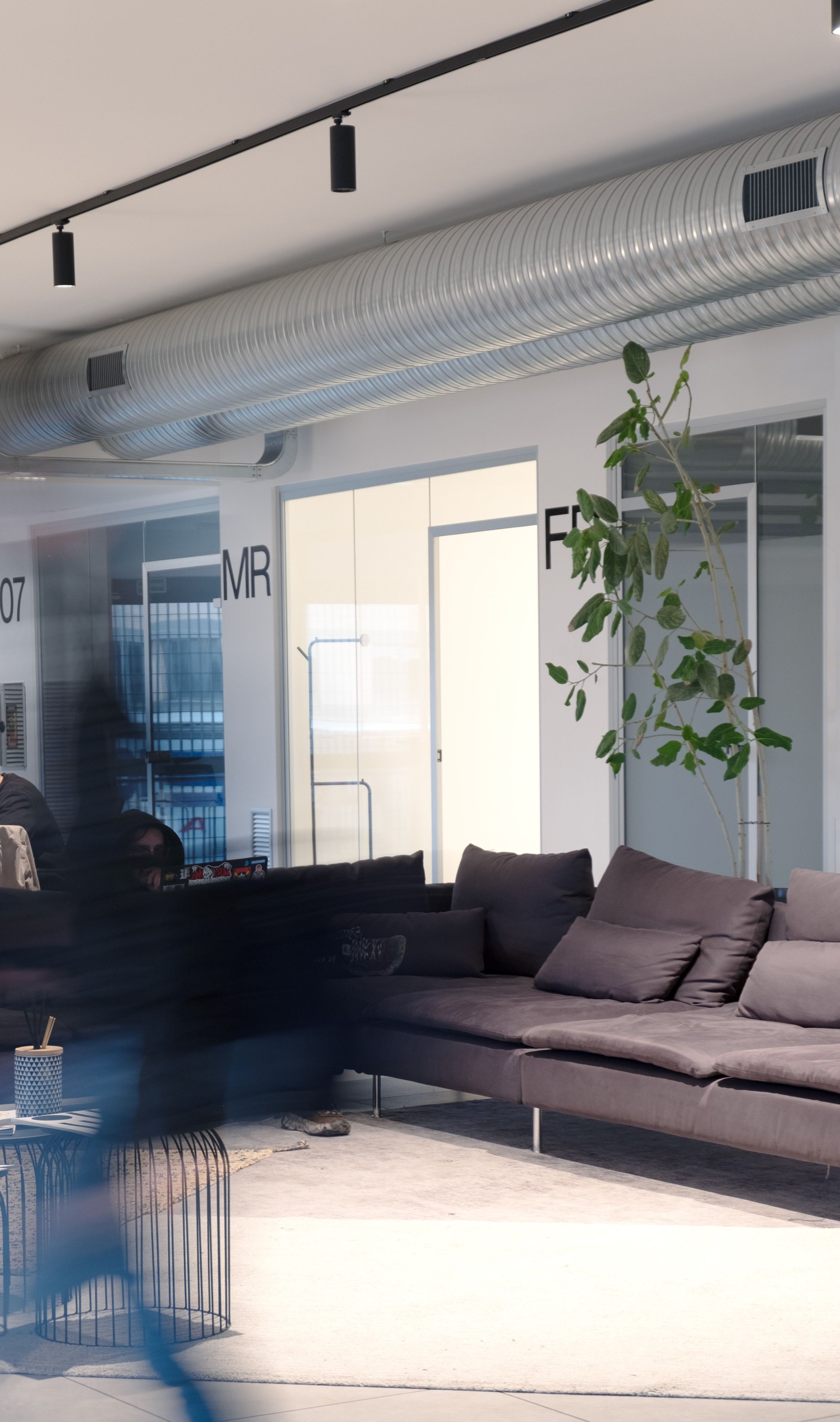Several flexible membership options.
Access all our locations immediately after activating your membership. You will be provided with your personal code, which will allow you to independently access our locations, giving you the opportunity to manage all the included and additional services that TF offers from your client account.

The Factory Co.Work (c) 2020