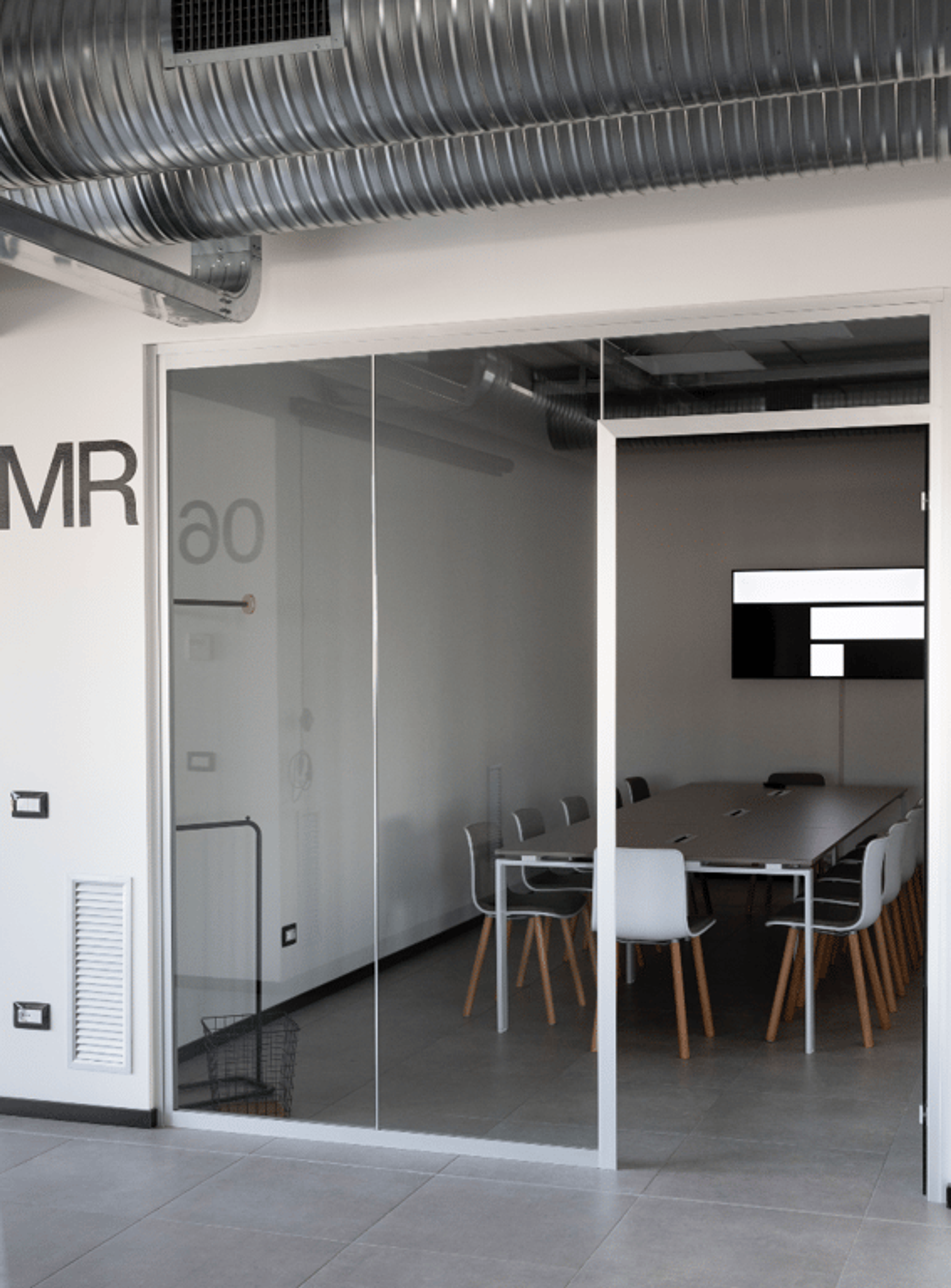 Book our meeting room designed specifically for your team or clients to work in a dedicated environment tailored for your meetings