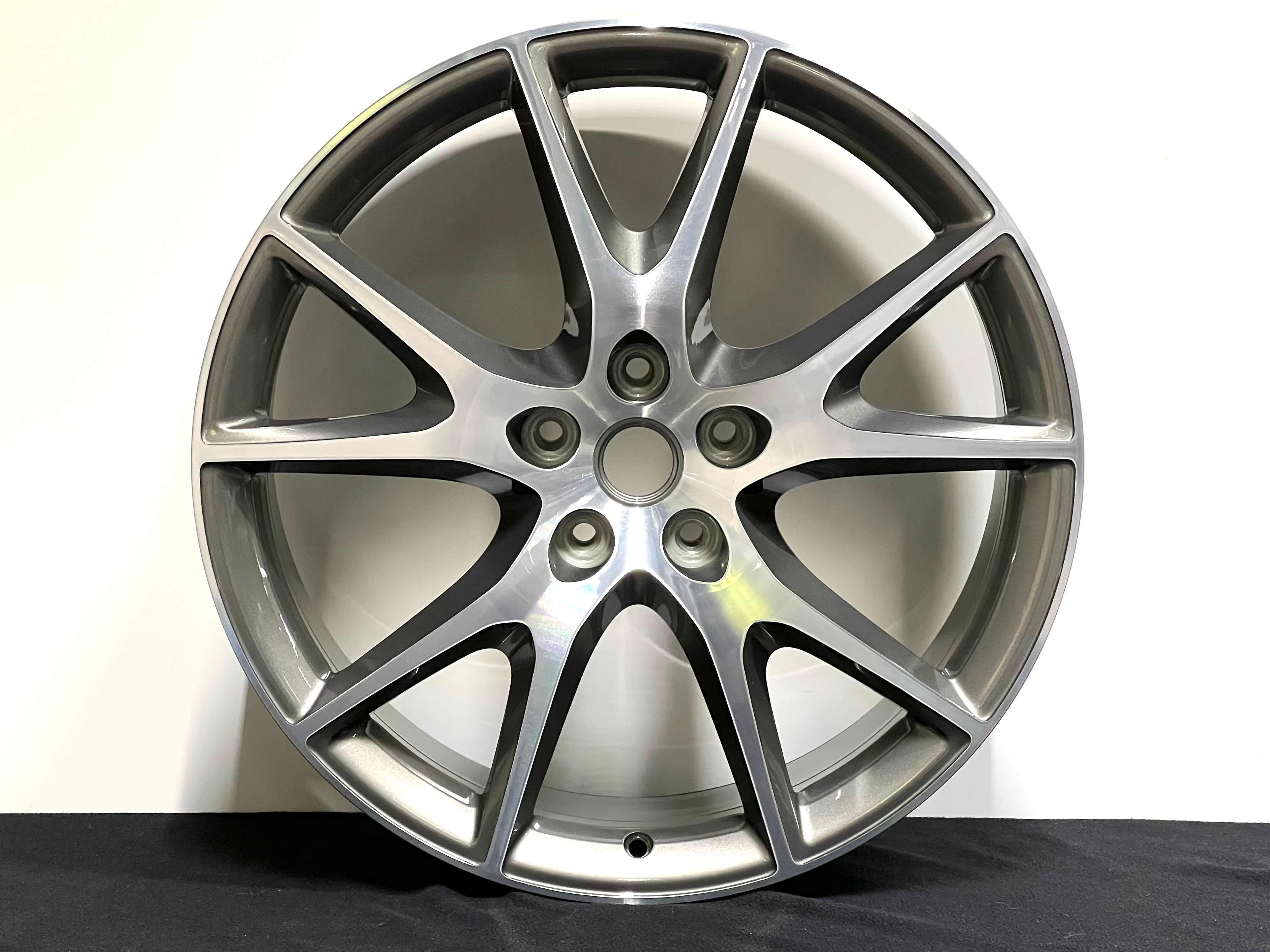 Framfälg Ferrari California 8,0x20 – bild 1