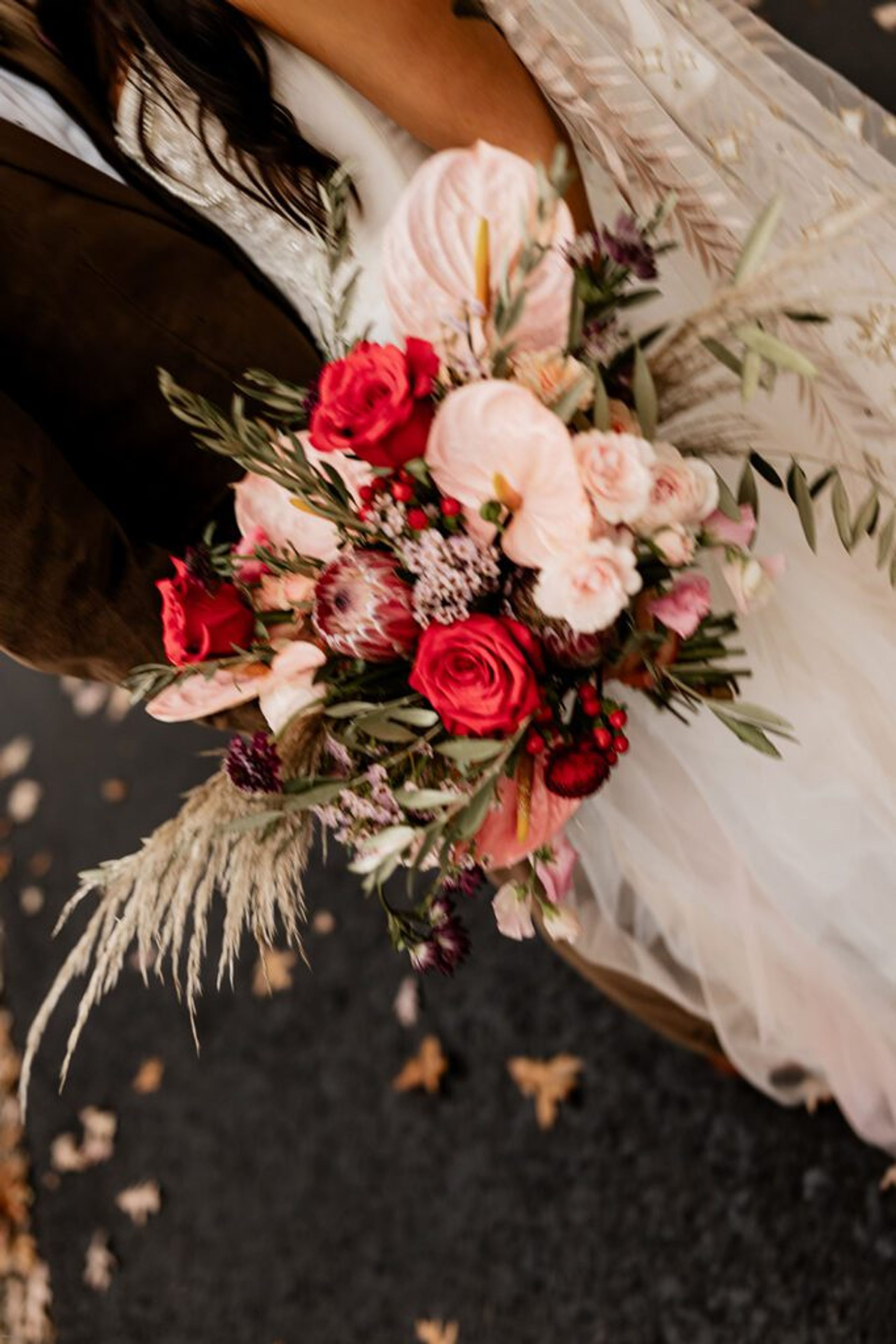 Planning a Wedding at Saddle Woods Farm: The Ultimate Guide — wedding photography by Hevesi Journal