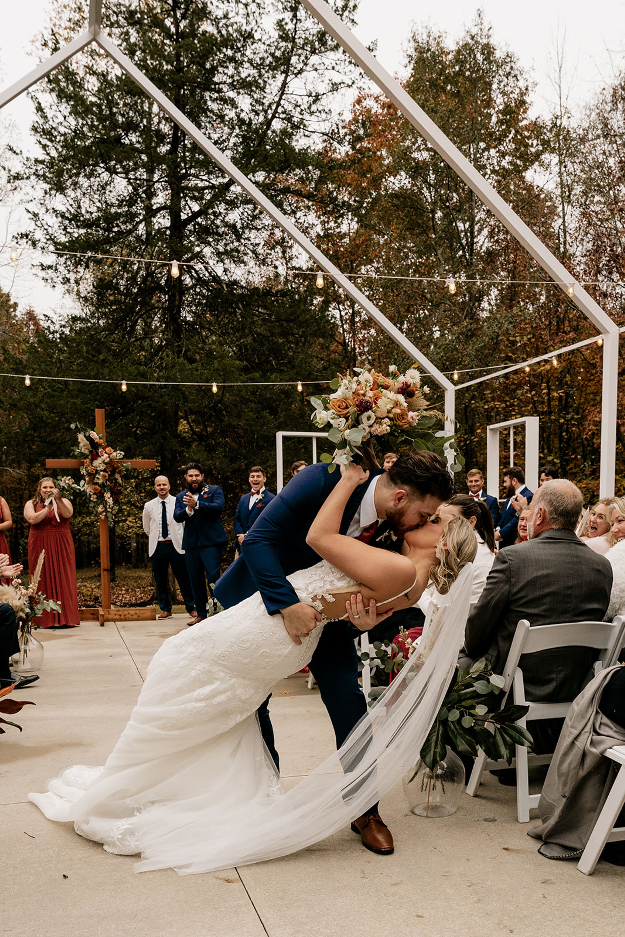 White Fox Cottage Venue Planning: Cost & Tips — wedding photography by Hevesi Journal