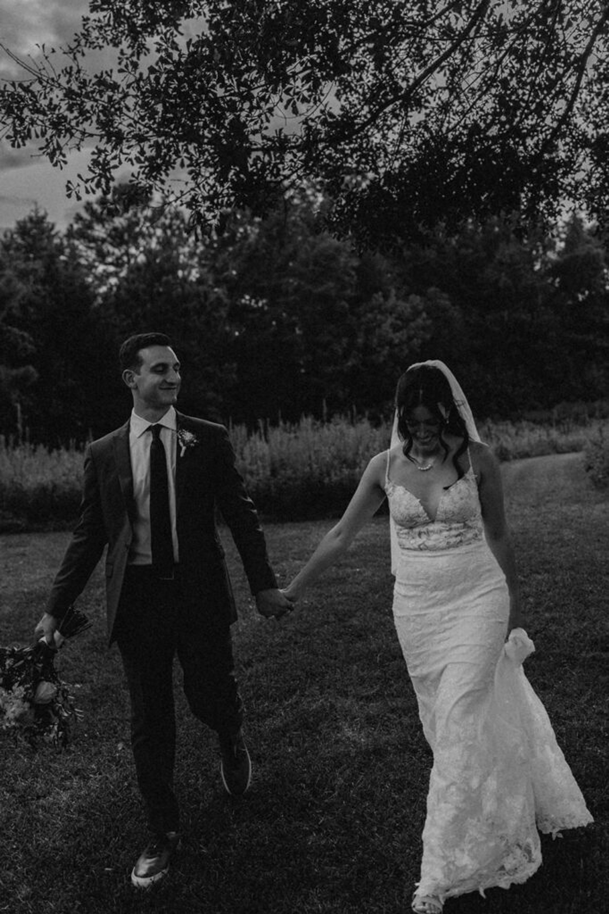 How To Plan A Vinewood Stables Wedding – Tips And Inspiration — wedding photography by Hevesi Journal
