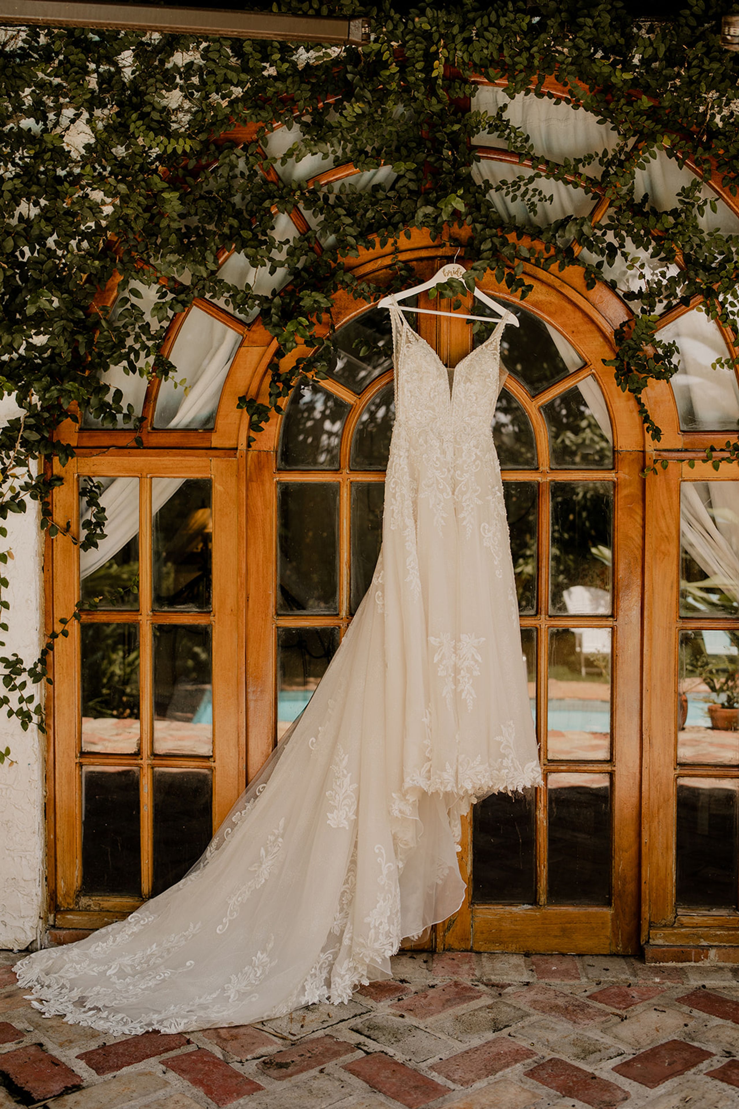 Planning Your Wedding at Hacienda Siesta Alegre: Costs, and Photos — wedding photography by Hevesi Journal