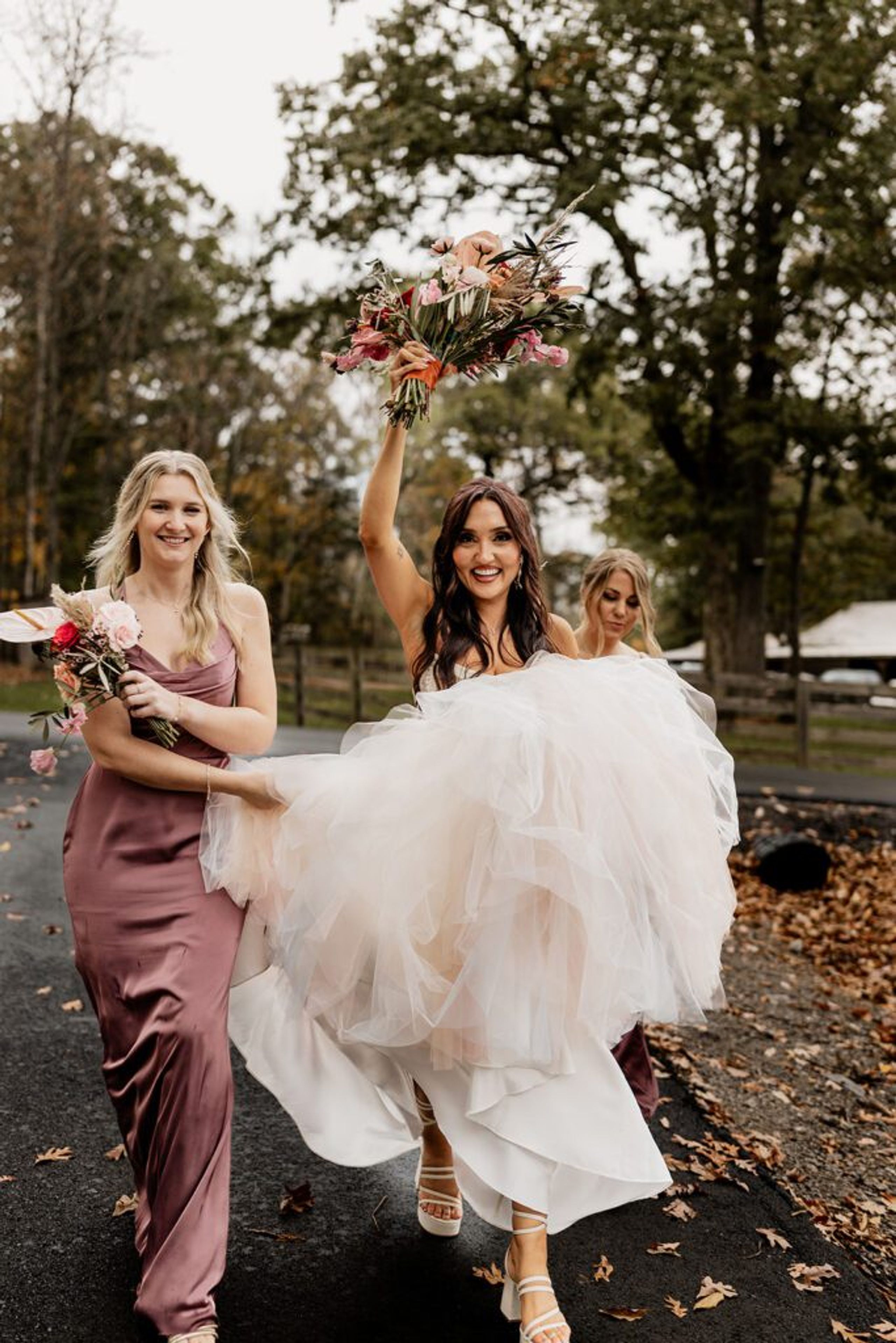 Planning a Wedding at Saddle Woods Farm: The Ultimate Guide — wedding photography by Hevesi Journal