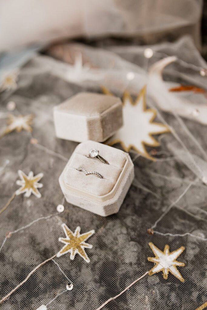 Planning a Wedding at Saddle Woods Farm: The Ultimate Guide — wedding photography by Hevesi Journal
