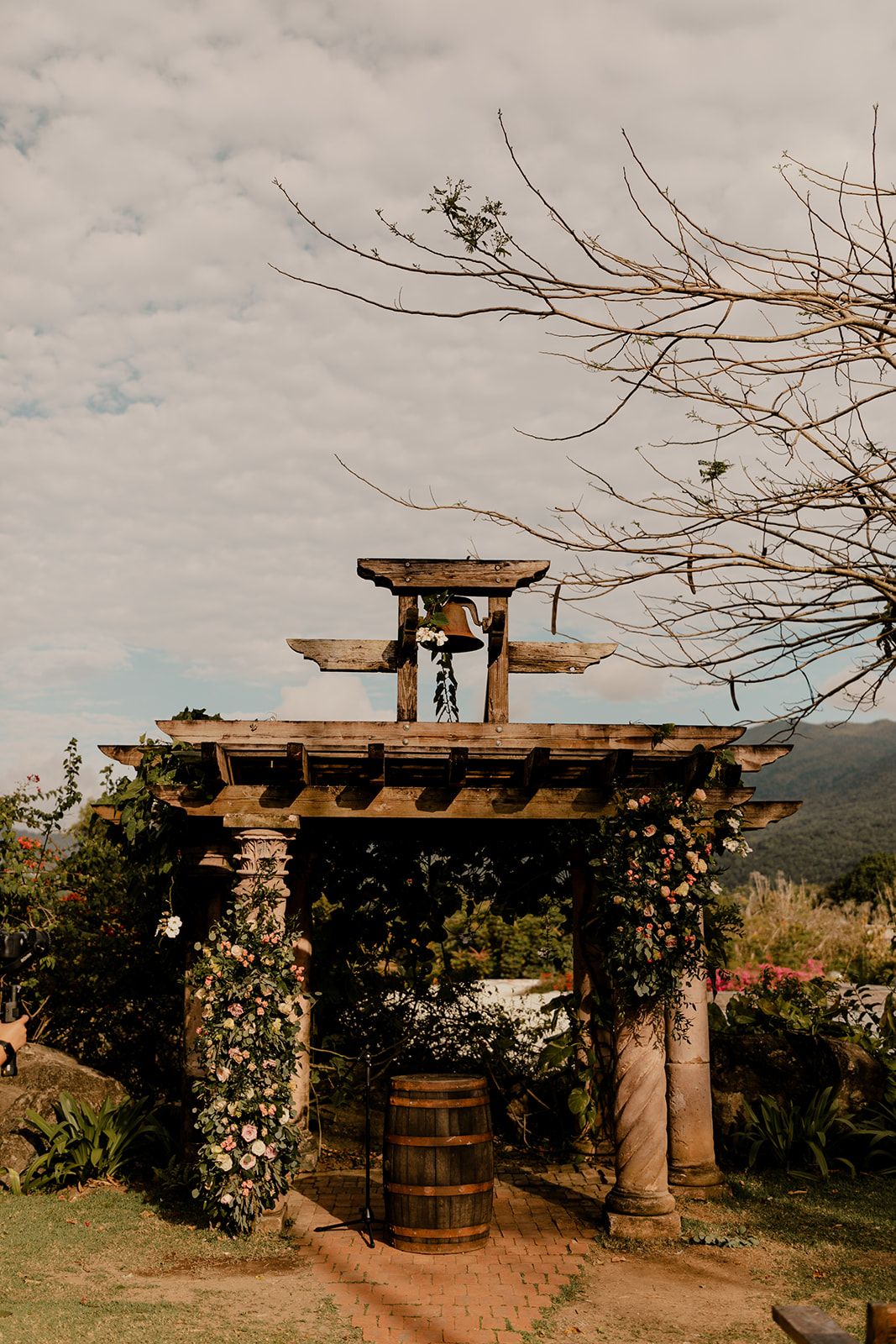 Planning Your Wedding at Hacienda Siesta Alegre: Costs, and Photos — wedding photography by Hevesi Journal