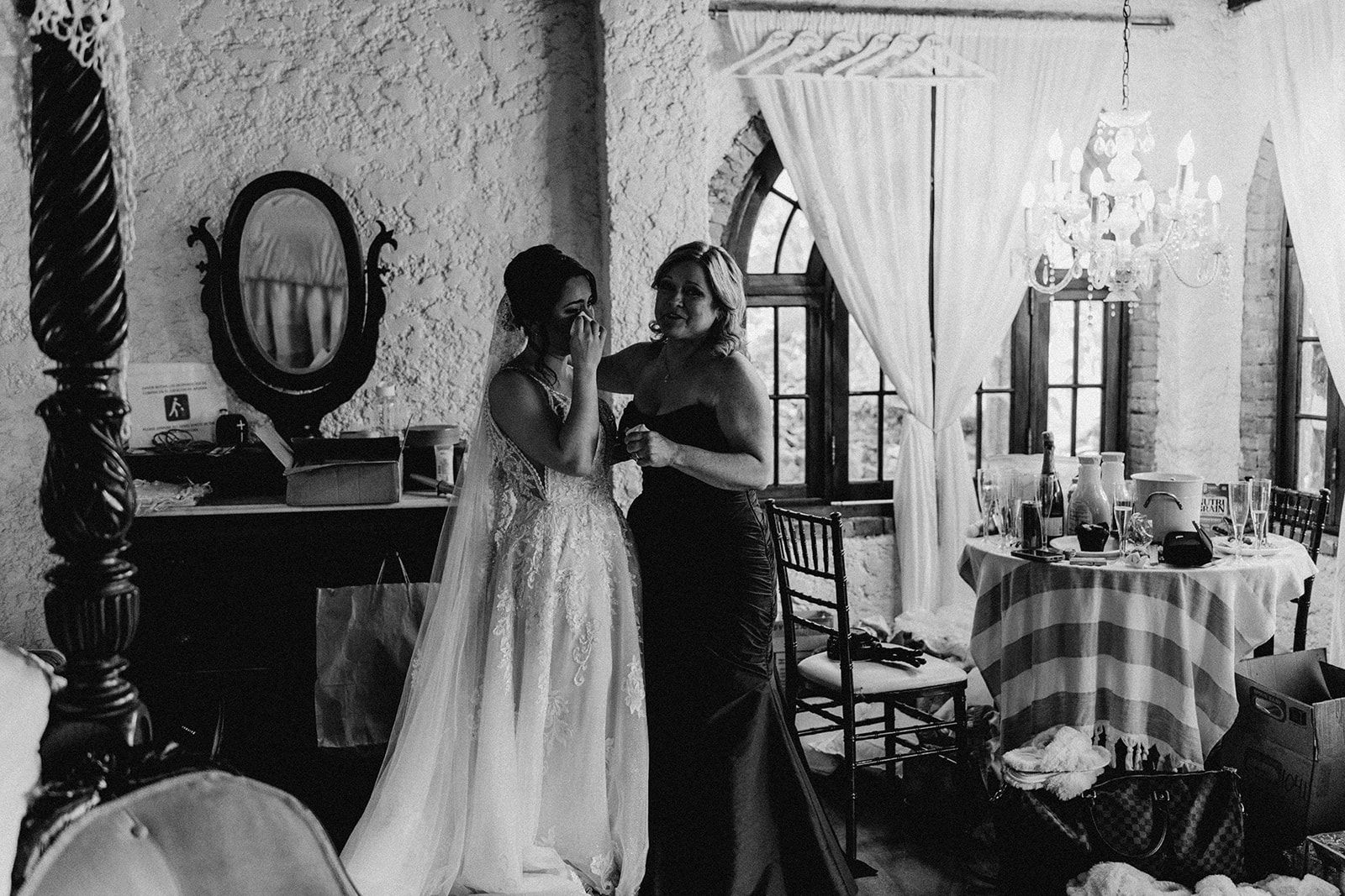 Planning Your Wedding at Hacienda Siesta Alegre: Costs, and Photos — wedding photography by Hevesi Journal
