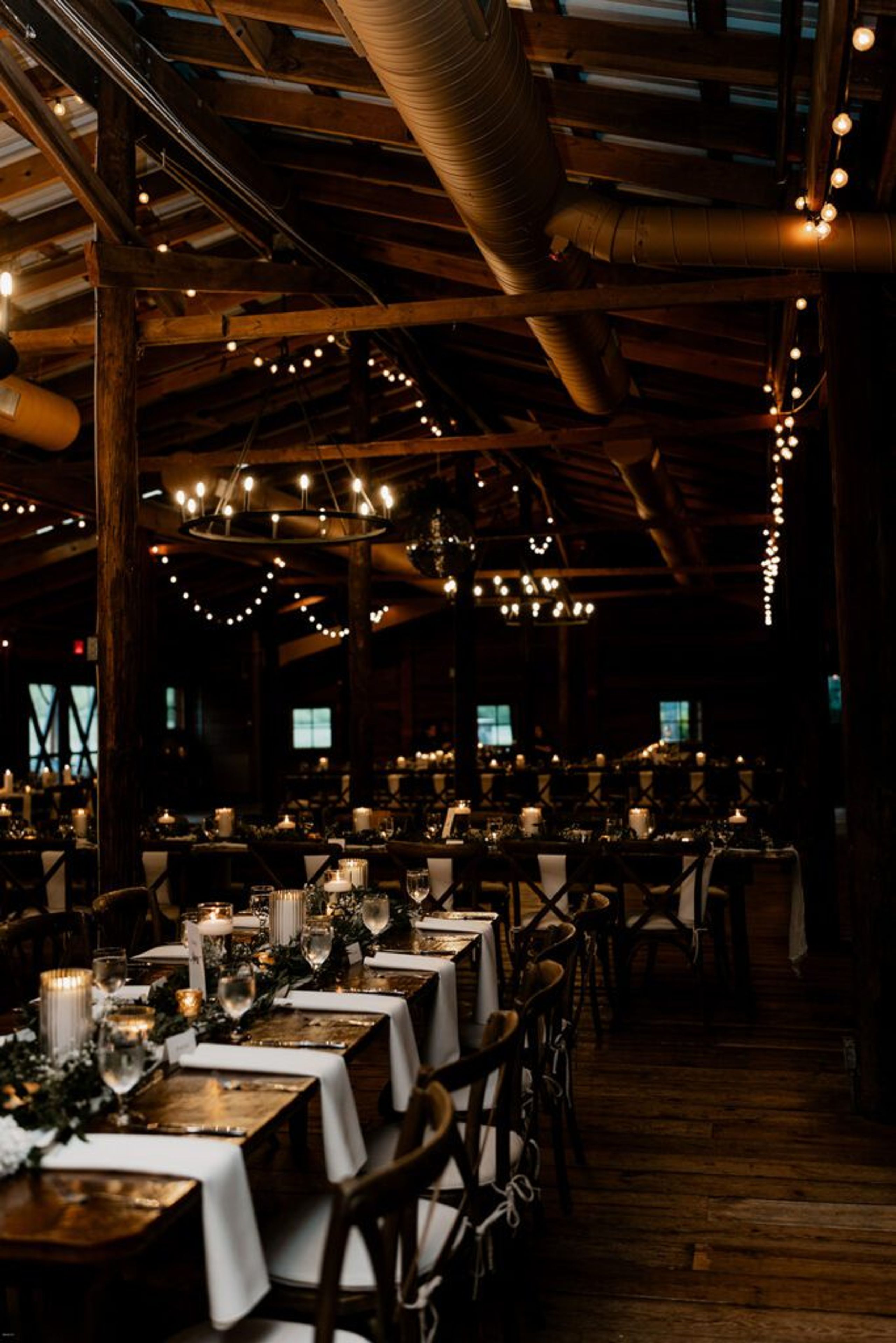 How To Plan A Vinewood Stables Wedding – Tips And Inspiration — wedding photography by Hevesi Journal