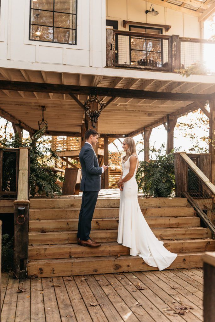atlanta treehouse elopement microwedding airbnb photography