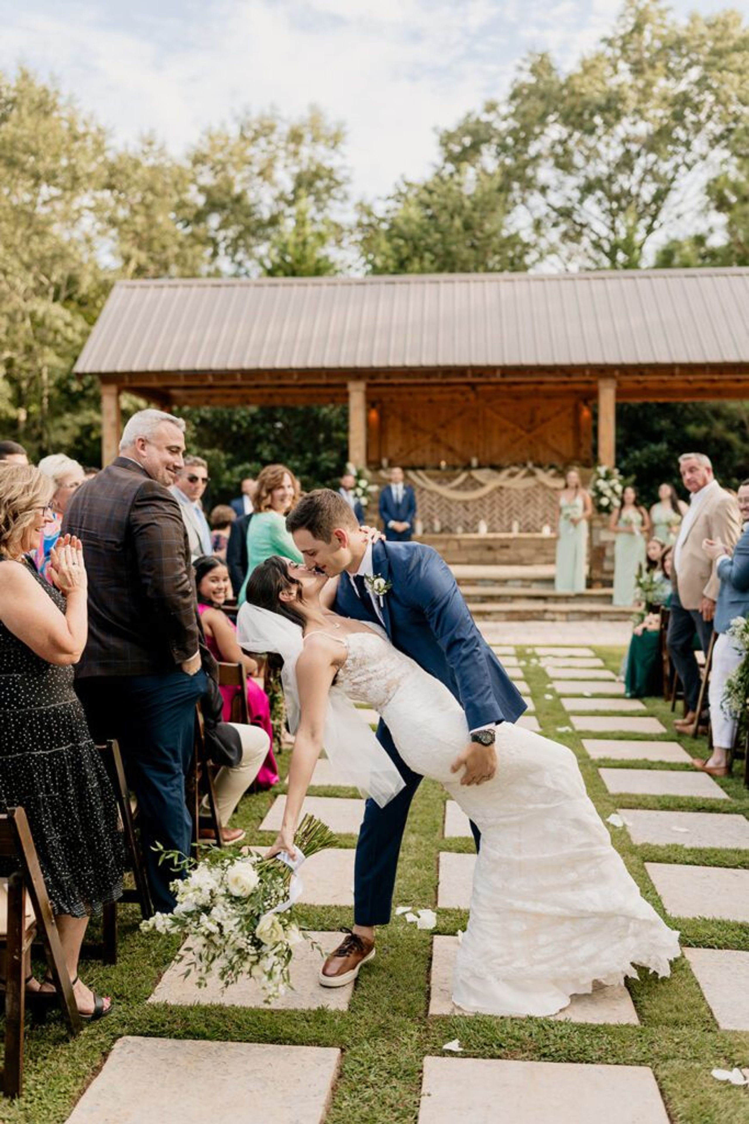 How To Plan A Vinewood Stables Wedding – Tips And Inspiration — wedding photography by Hevesi Journal