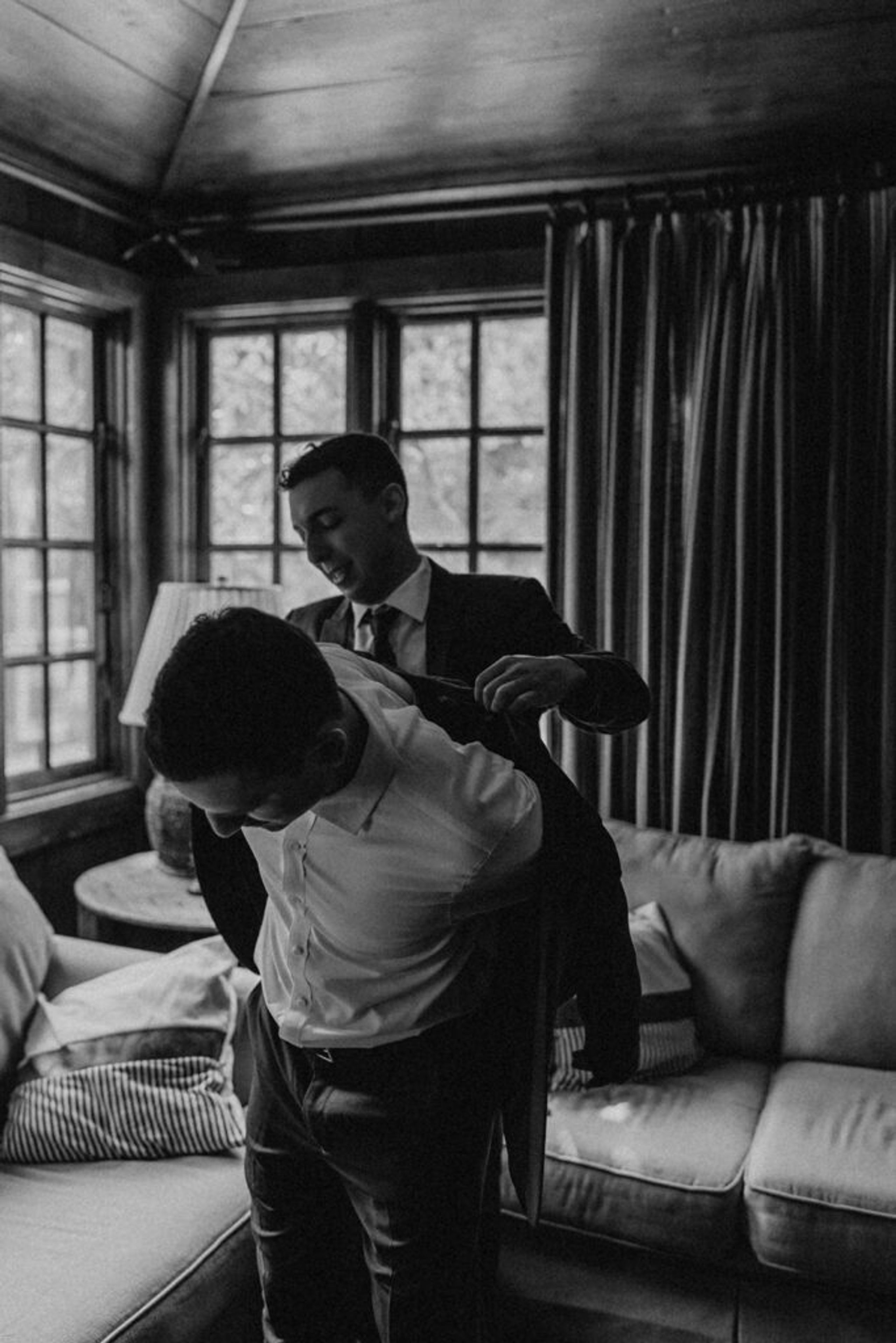 How To Plan A Vinewood Stables Wedding – Tips And Inspiration — wedding photography by Hevesi Journal