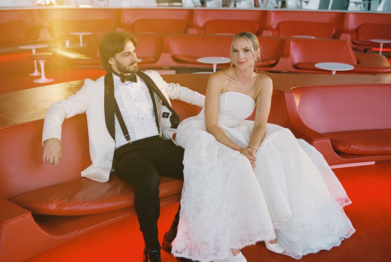 A Retro-Glam Wedding at the TWA Hotel's Sunken Lounge