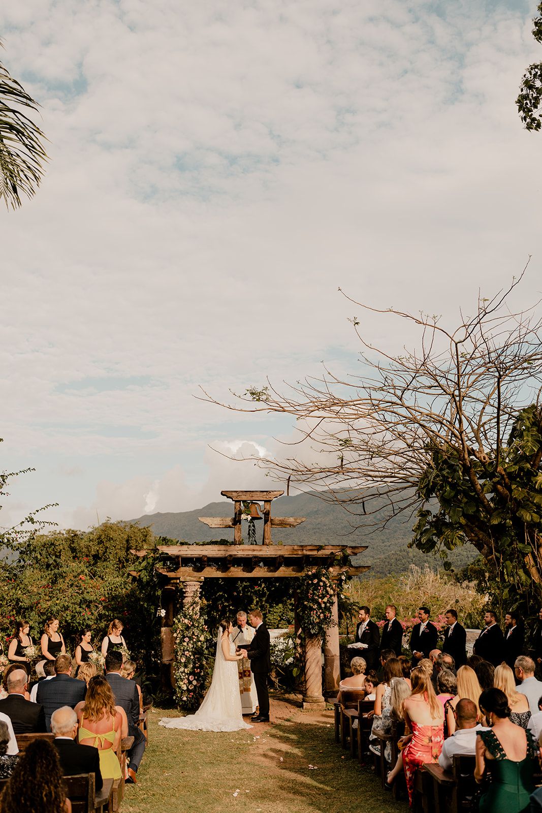 Planning Your Wedding at Hacienda Siesta Alegre: Costs, and Photos — wedding photography by Hevesi Journal