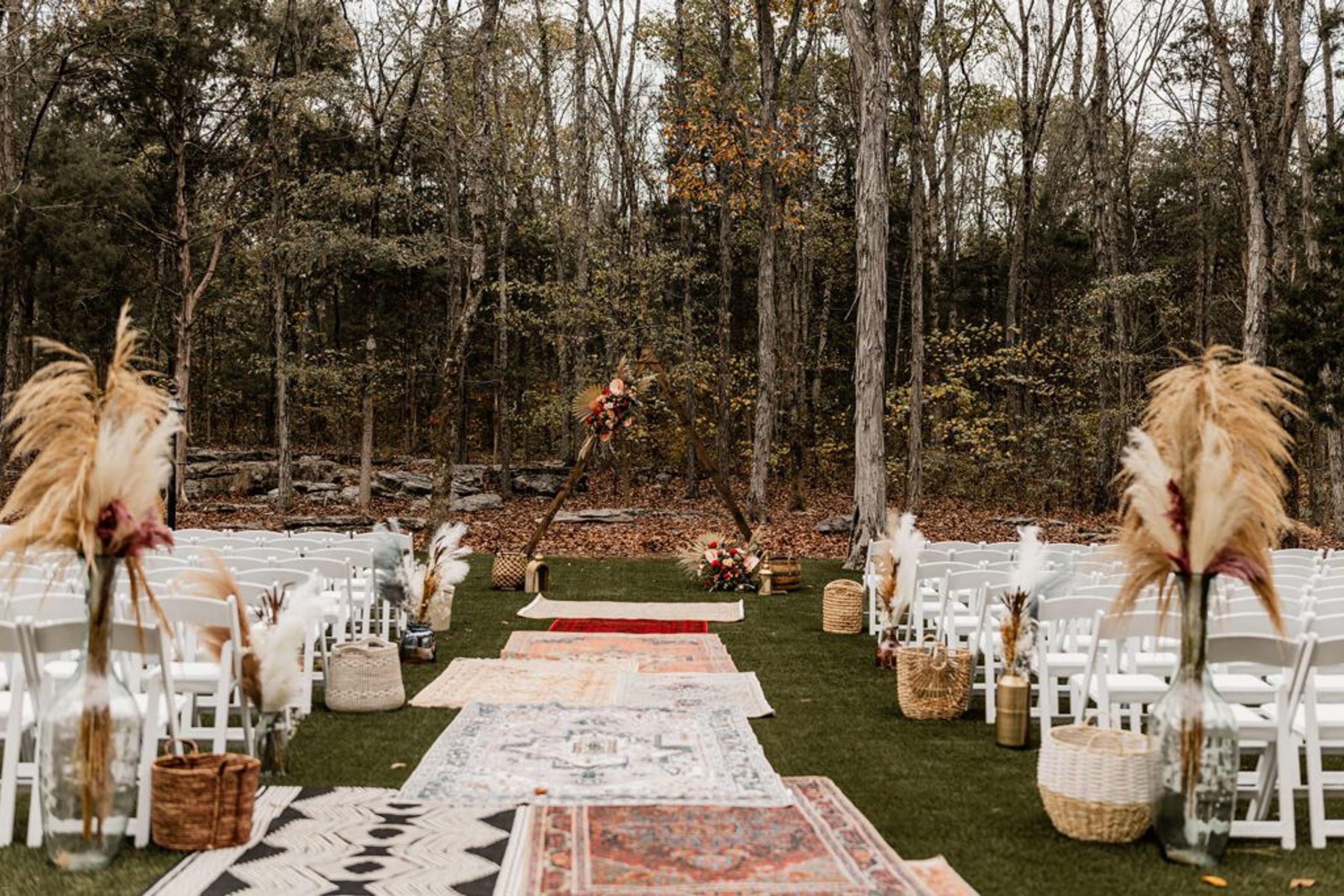 Planning a Wedding at Saddle Woods Farm: The Ultimate Guide — wedding photography by Hevesi Journal