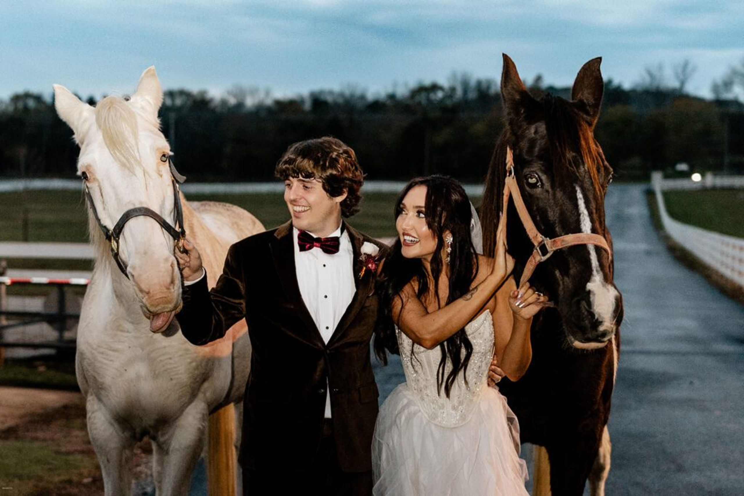 Planning a Wedding at Saddle Woods Farm: The Ultimate Guide — wedding photography by Hevesi Journal