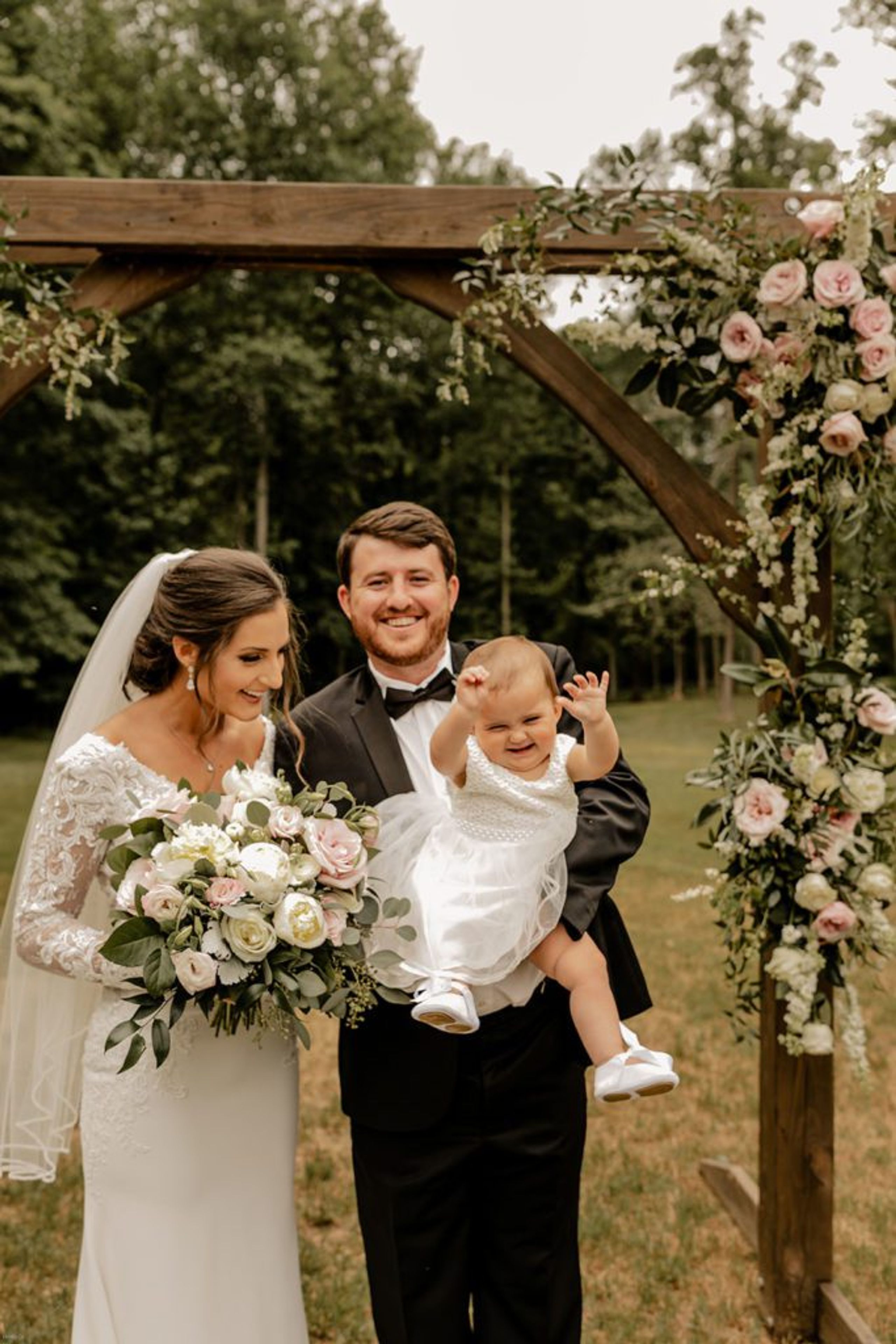 Planning your wedding at Hidden Acres Wedding Venue costs and photos — wedding photography by Hevesi Journal