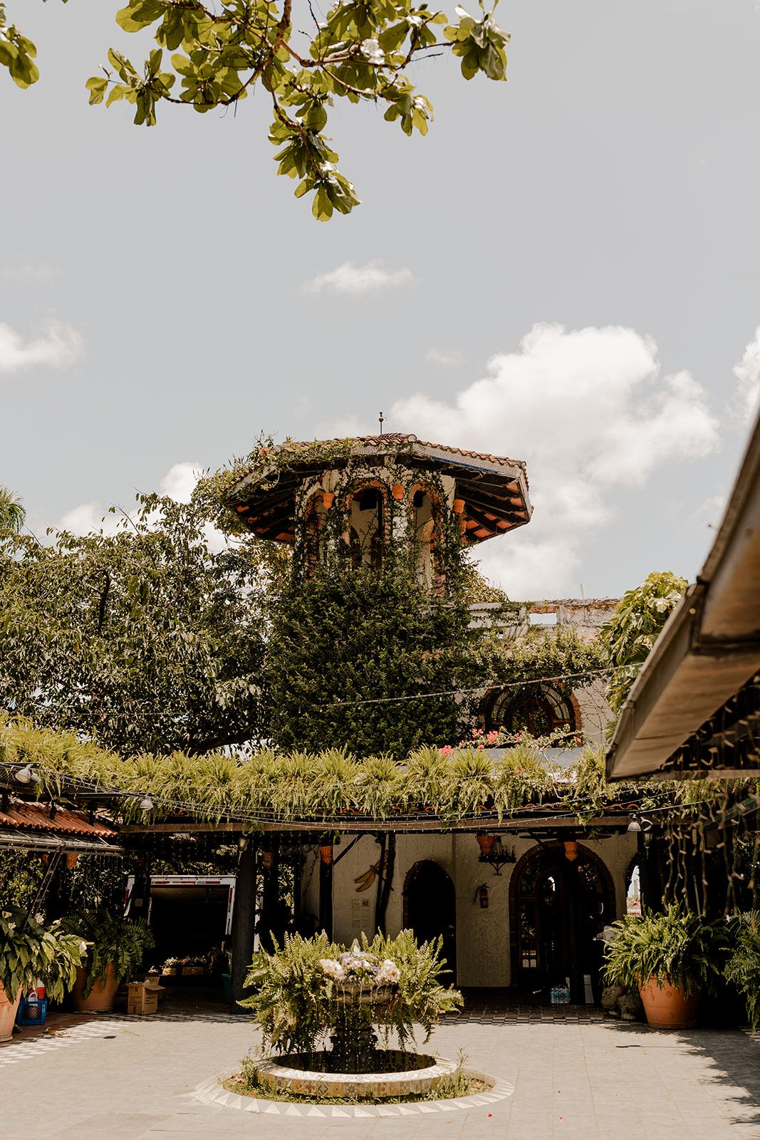 Planning Your Wedding at Hacienda Siesta Alegre: Costs, and Photos — wedding photography by Hevesi Journal