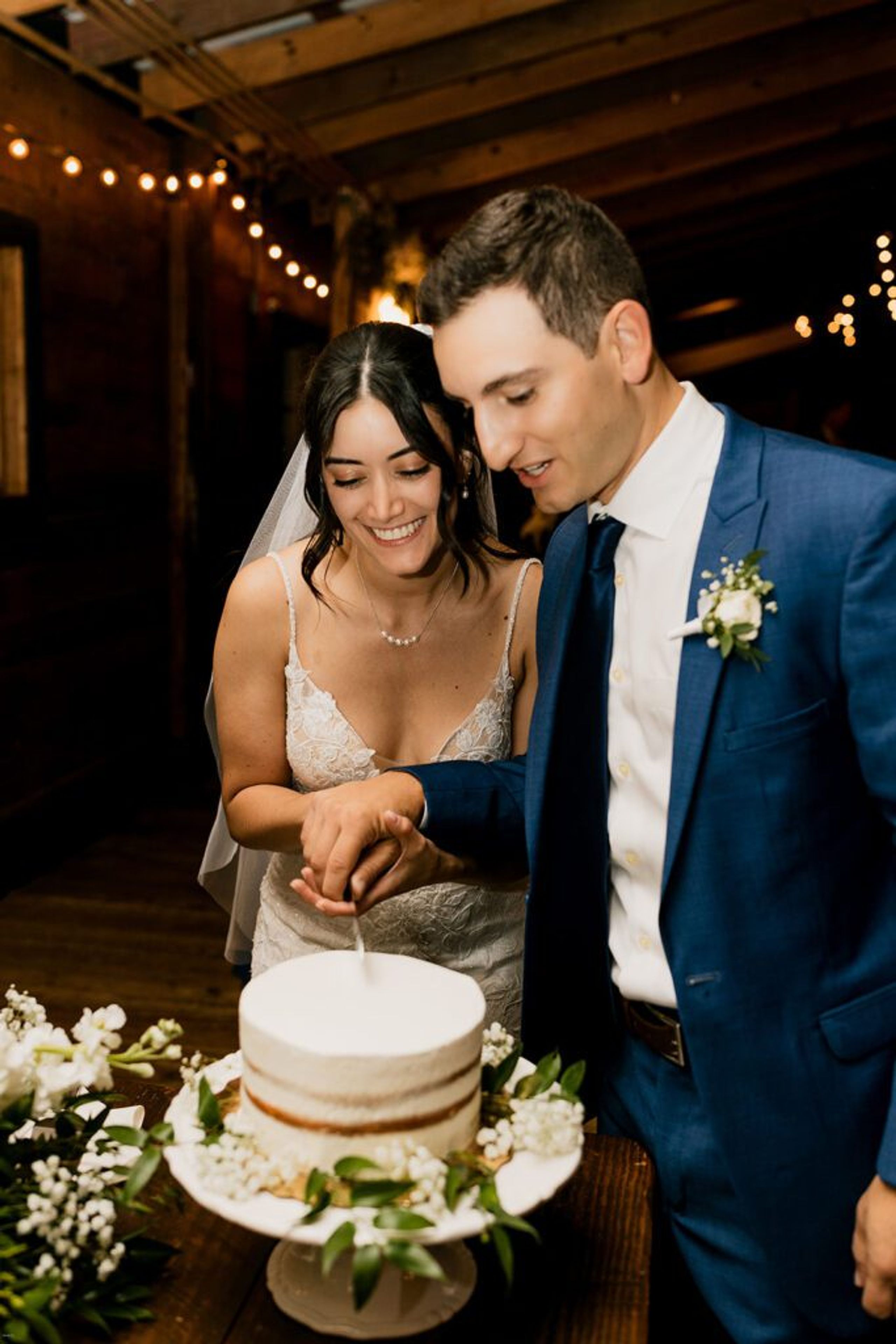 How To Plan A Vinewood Stables Wedding – Tips And Inspiration — wedding photography by Hevesi Journal