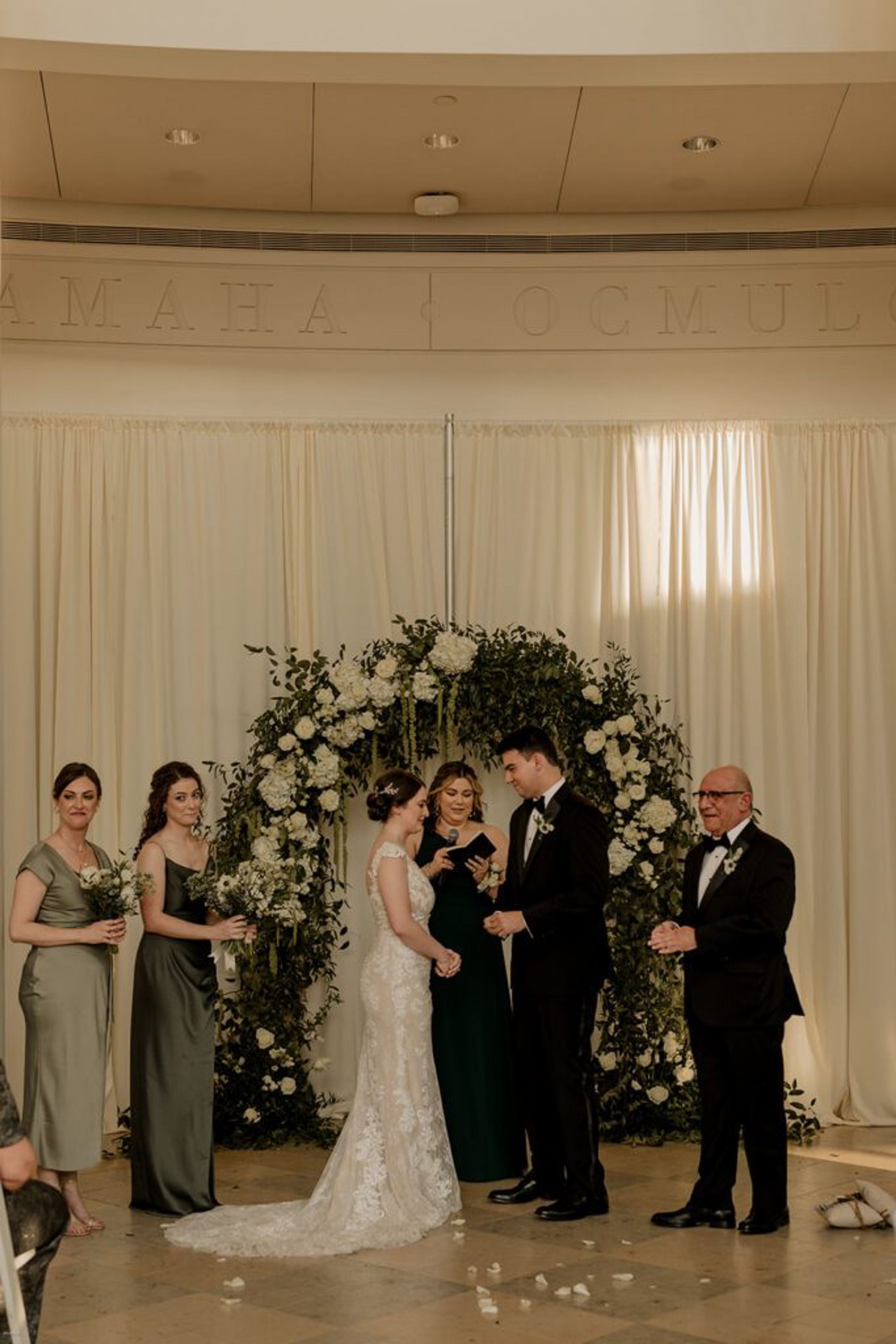 Inside a Fernbank Museum Wedding – Photos & Planning Tips — wedding photography by Hevesi Journal