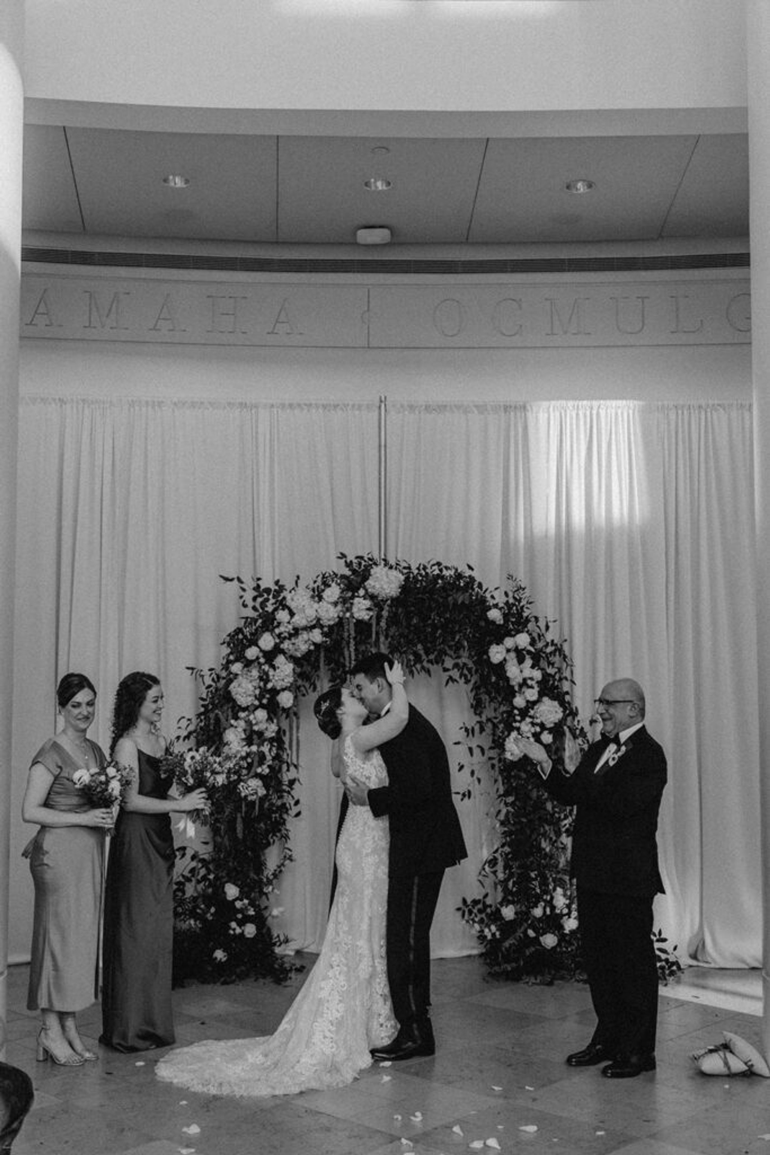 Inside a Fernbank Museum Wedding – Photos & Planning Tips — wedding photography by Hevesi Journal