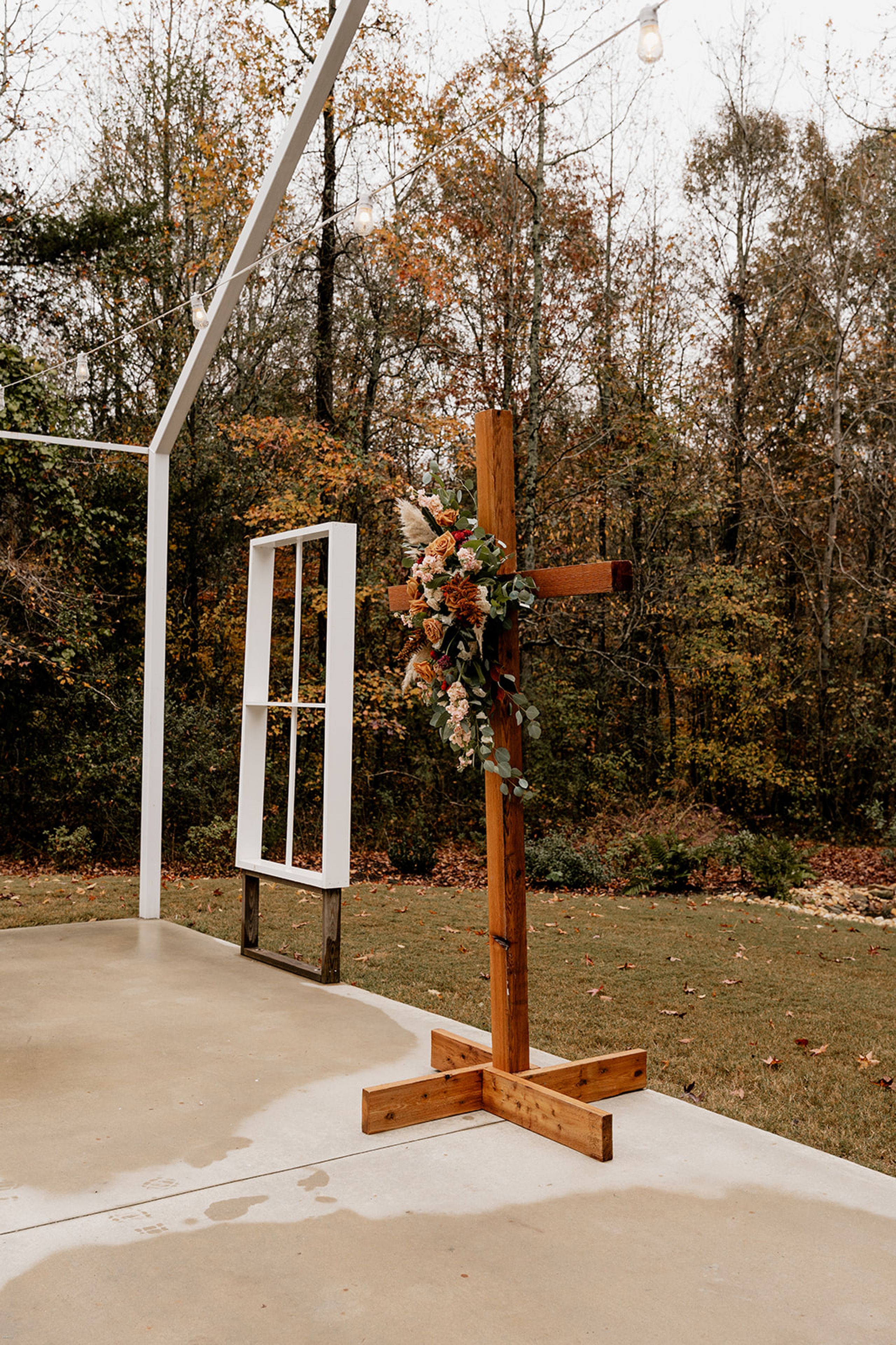 White Fox Cottage Venue Planning: Cost & Tips — wedding photography by Hevesi Journal