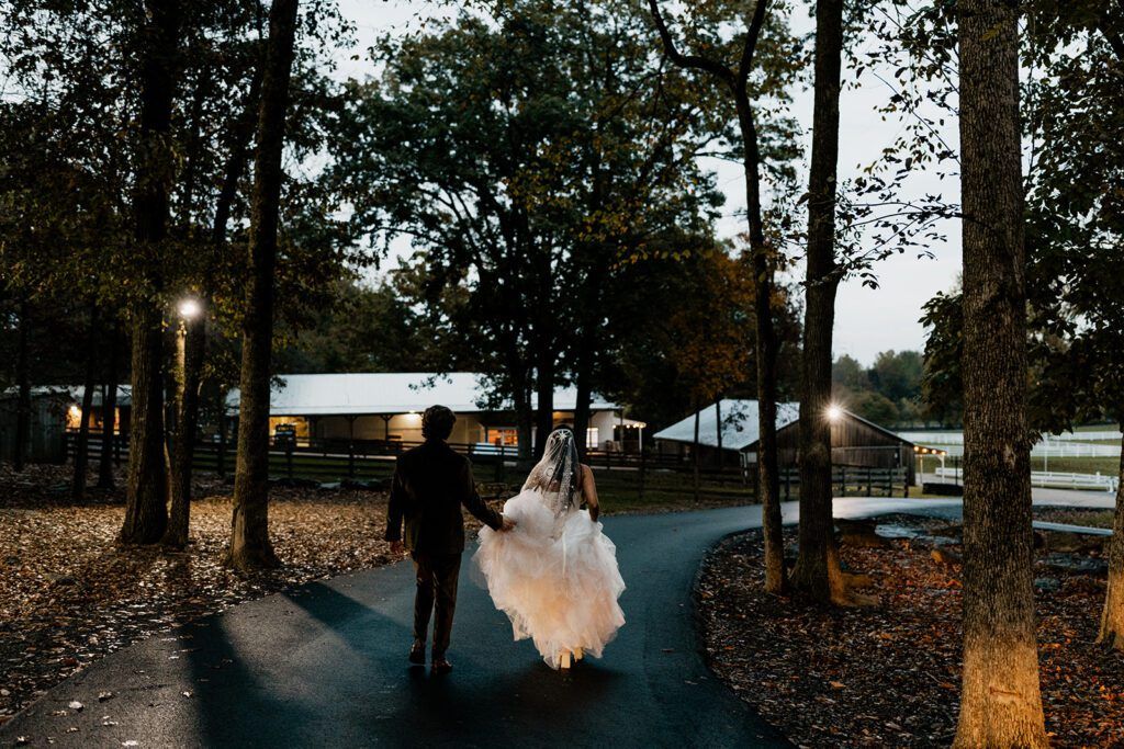 Planning a Wedding at Saddle Woods Farm: The Ultimate Guide — wedding photography by Hevesi Journal