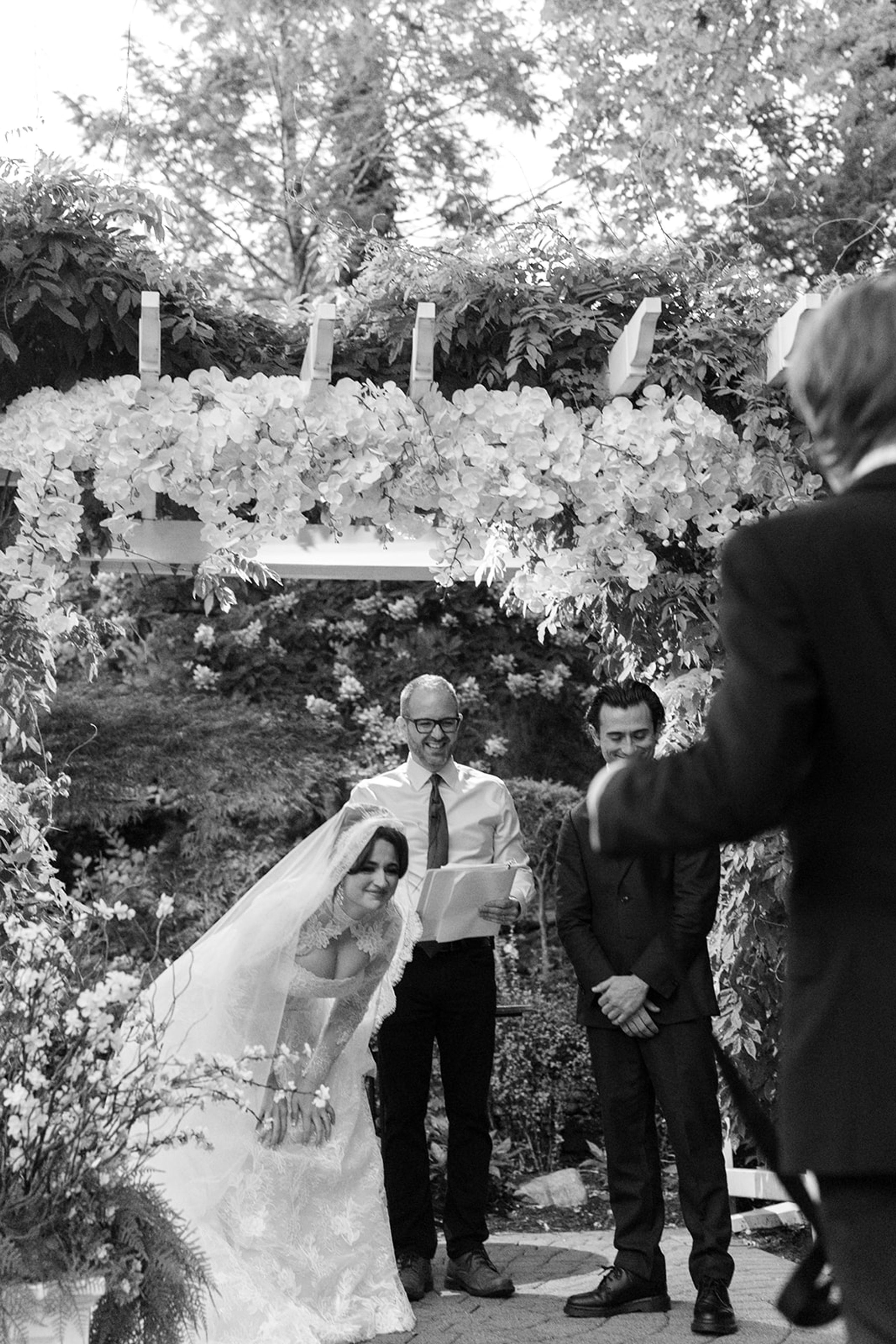 Alex & Cate - Photo 2