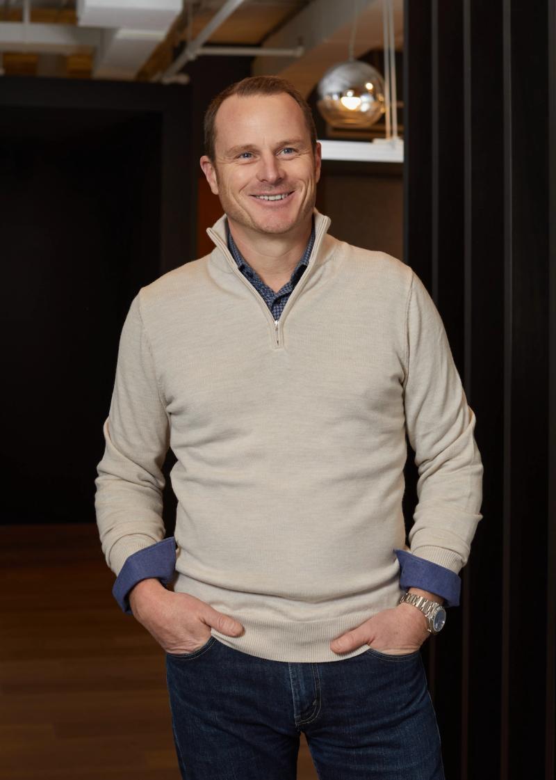 Steve Leightell, official photo