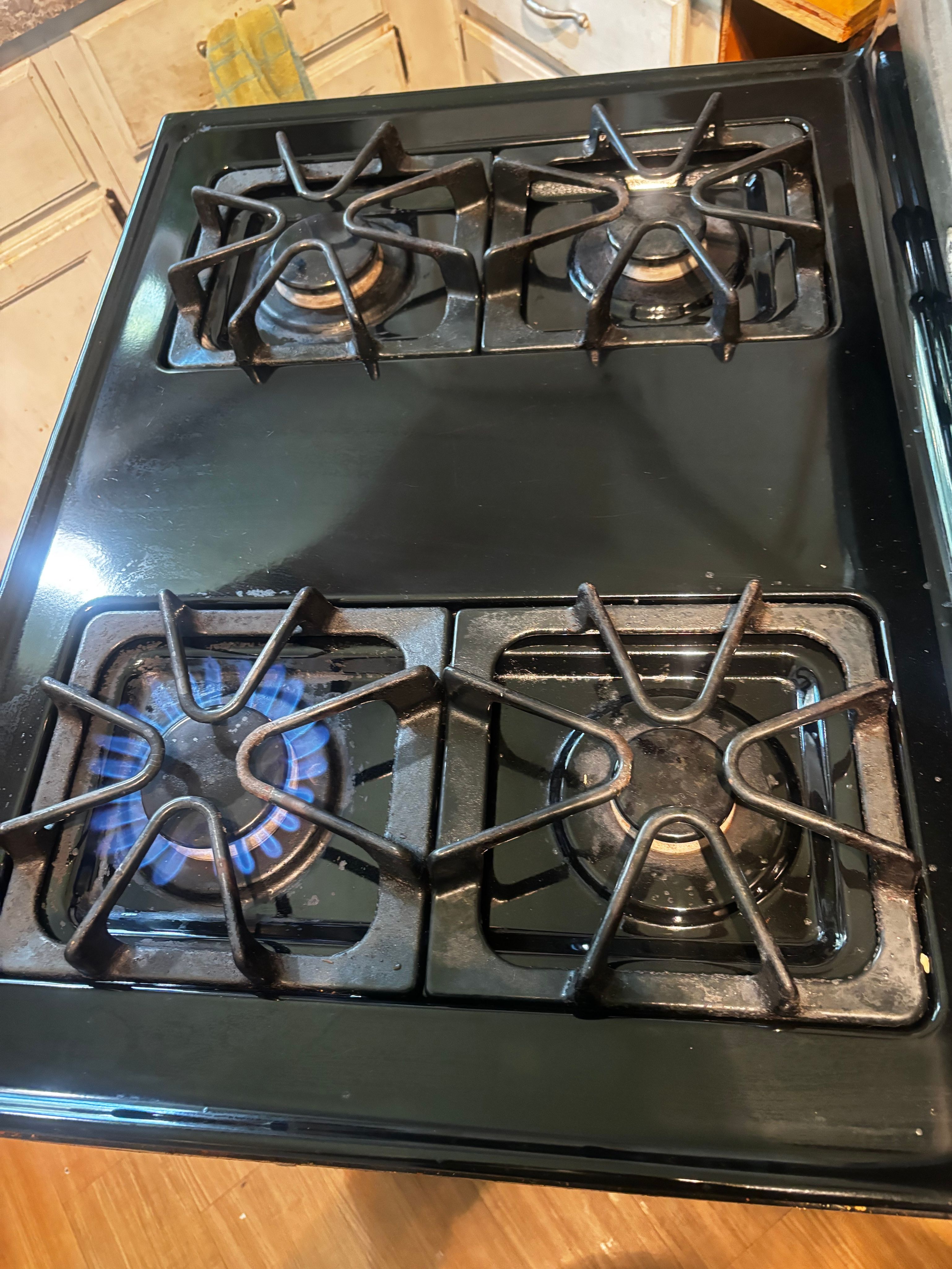 A Whirlpool Oven That Would Not Light With a Working Cooktop in Evanston (photo 2)