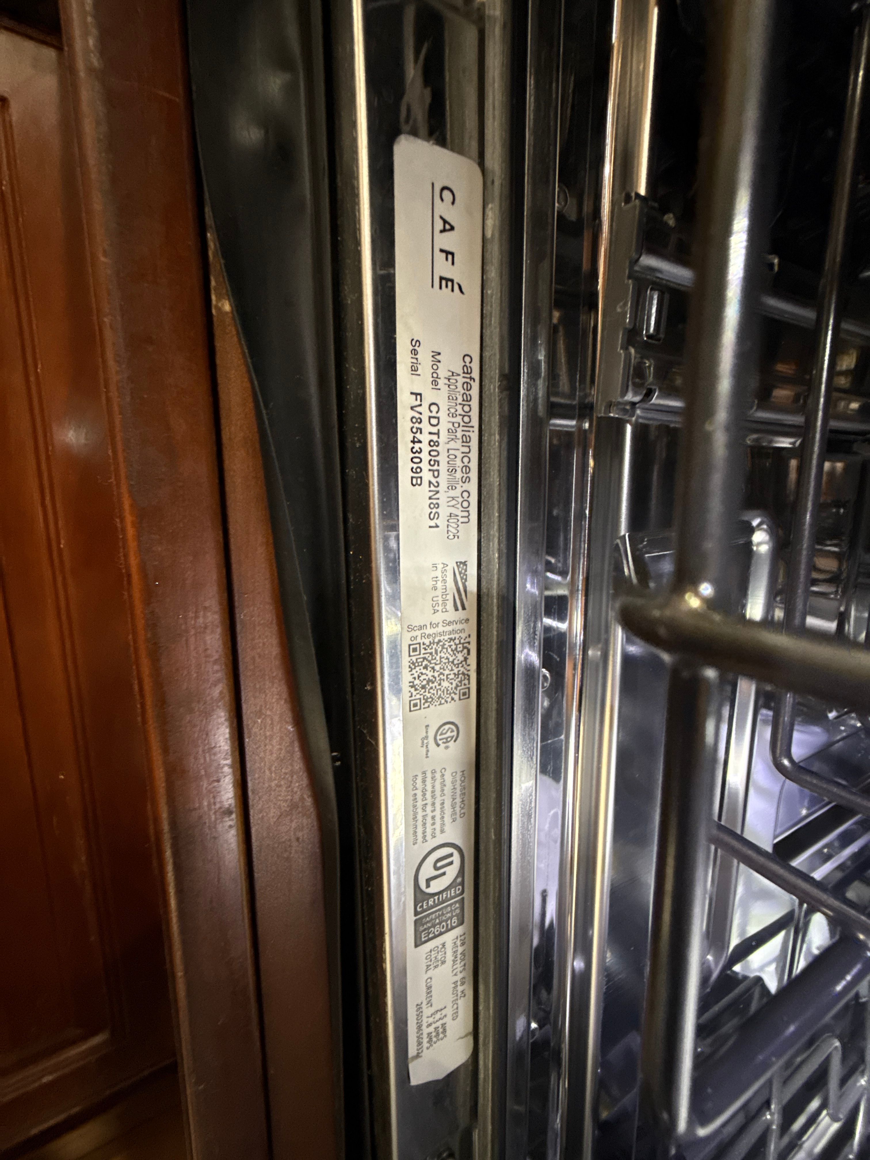 A Cafe Dishwasher Leaking From the Bottom in Chicago (photo 2)