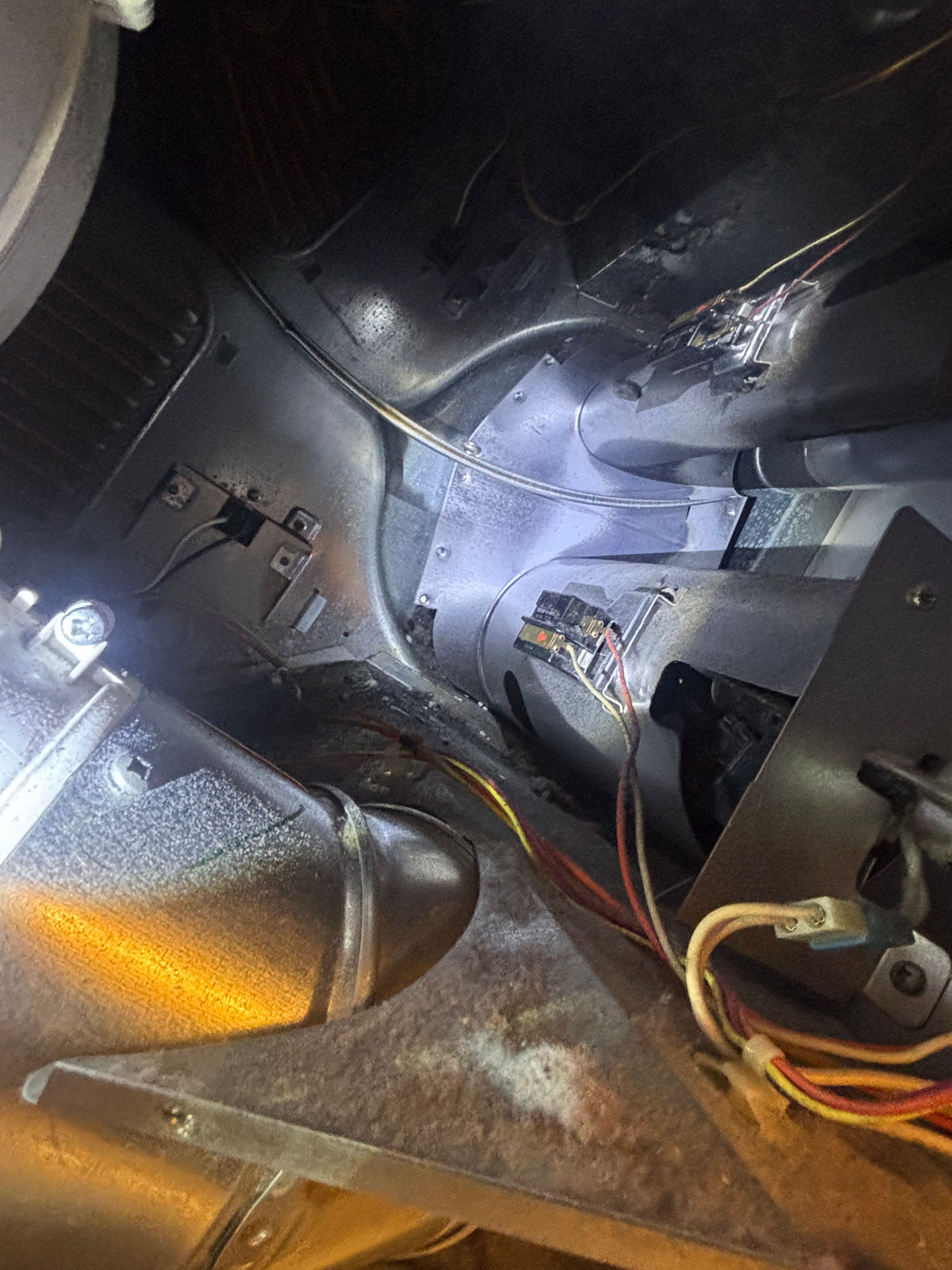 A Frigidaire Stackable Dryer With a Recurring Belt Problem in Lakeview, Chicago (photo 3)