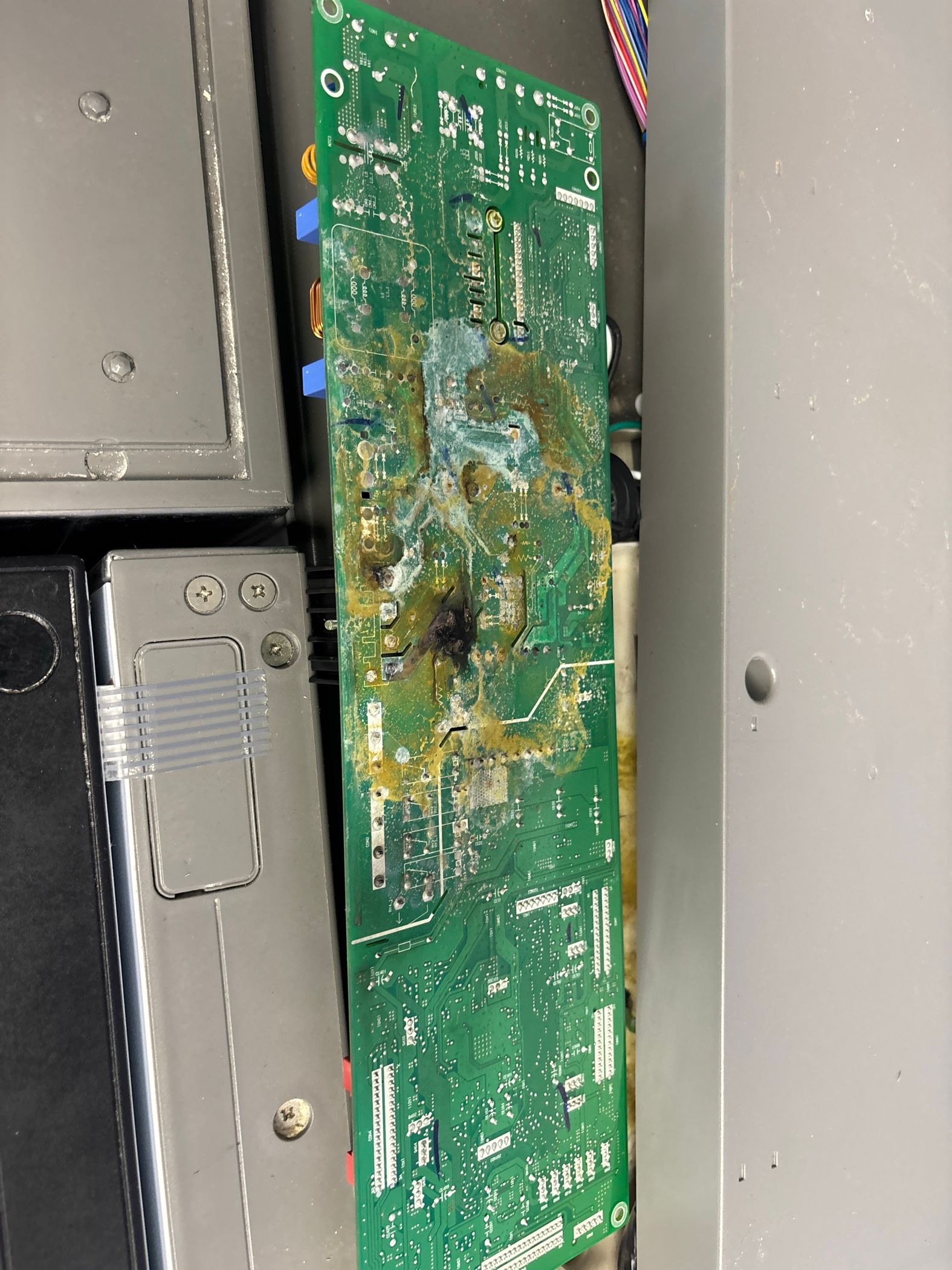 An LG Refrigerator With a Water-Damaged Control Board in Carol Stream (photo 2)