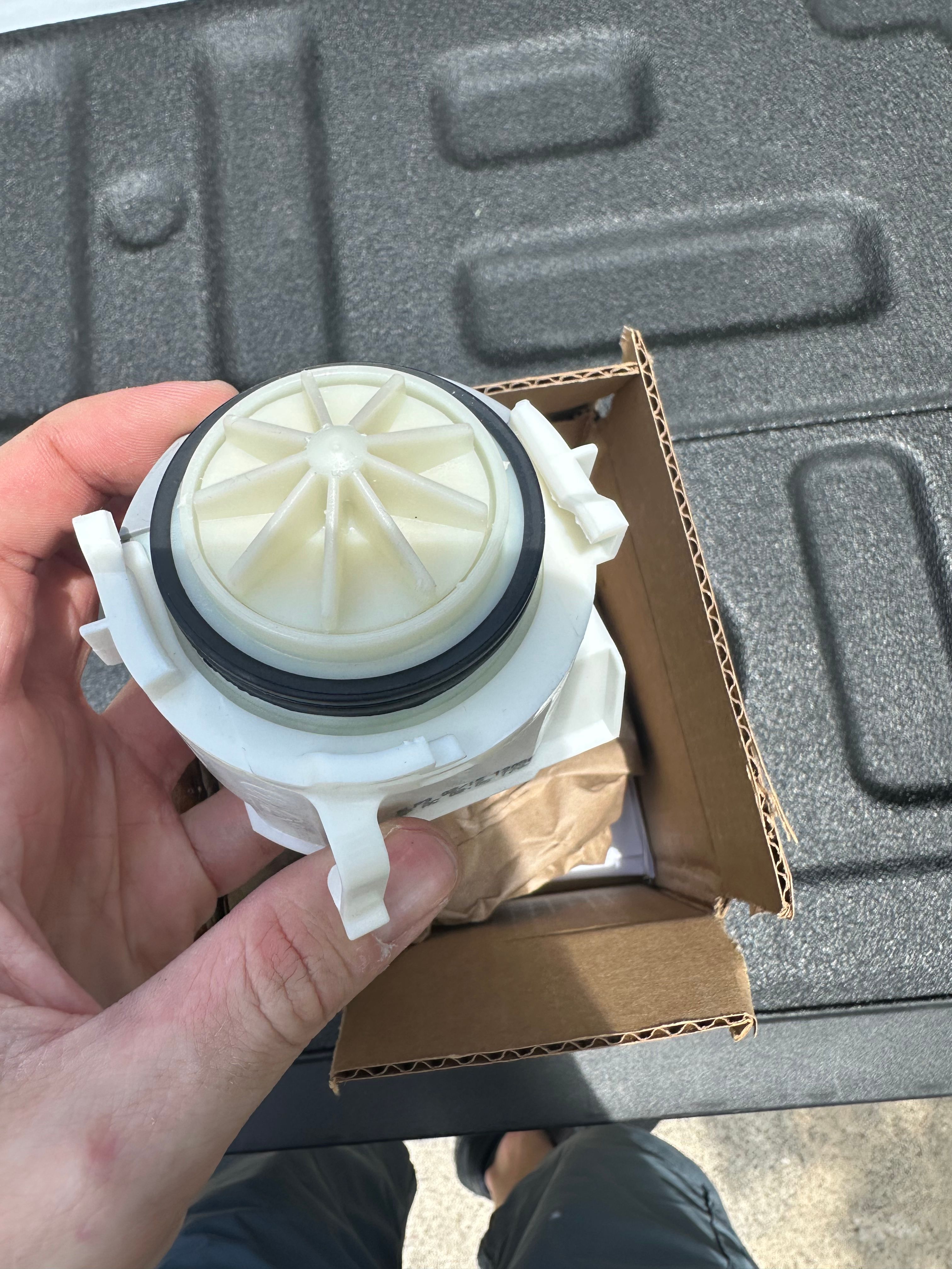 A Bosch Dishwasher With an E25 Error From a Seized Drain Pump in The Woodlands (photo 1)