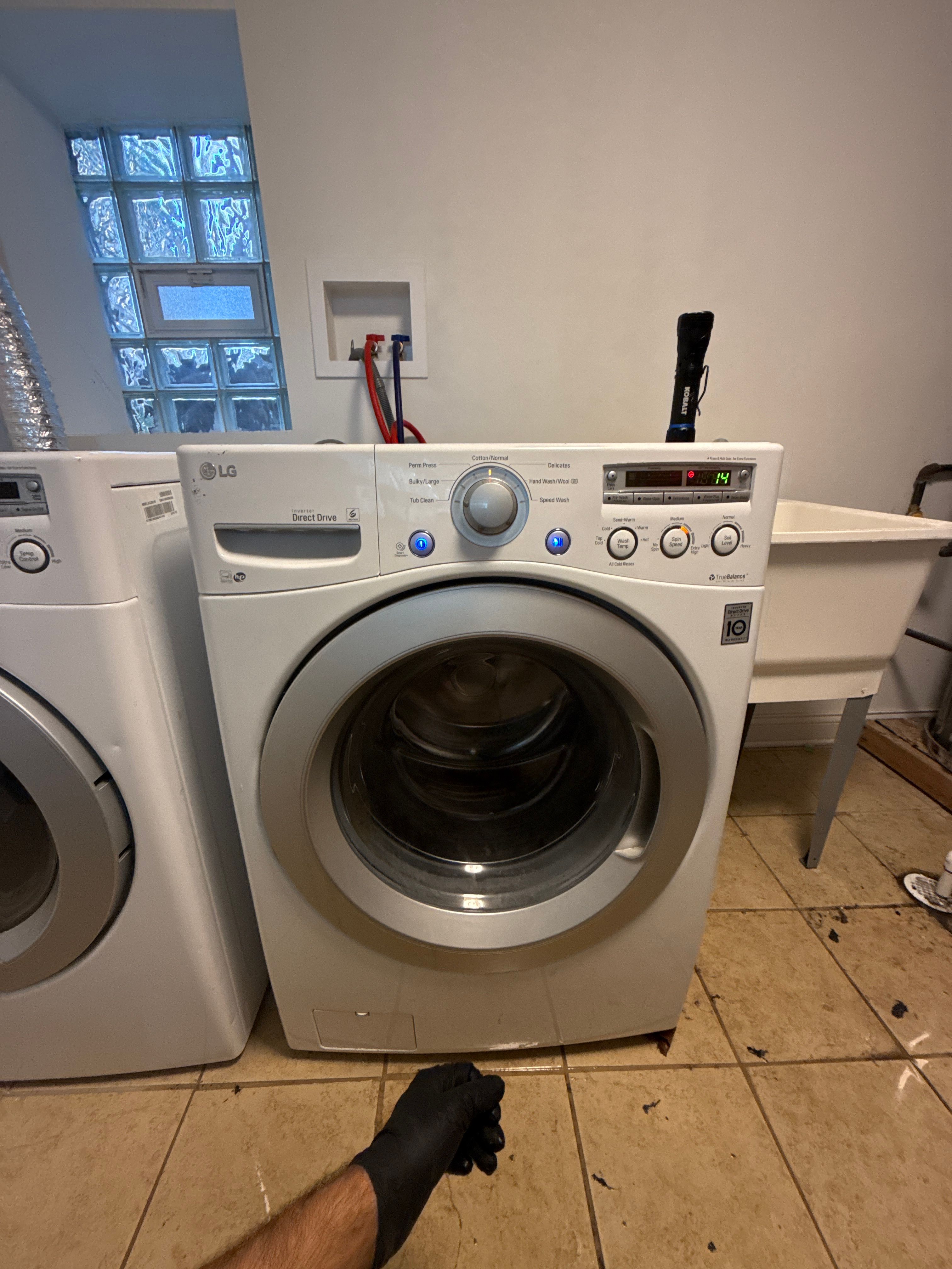 An LG Washer That Would Not Spin in Chicago (photo 1)