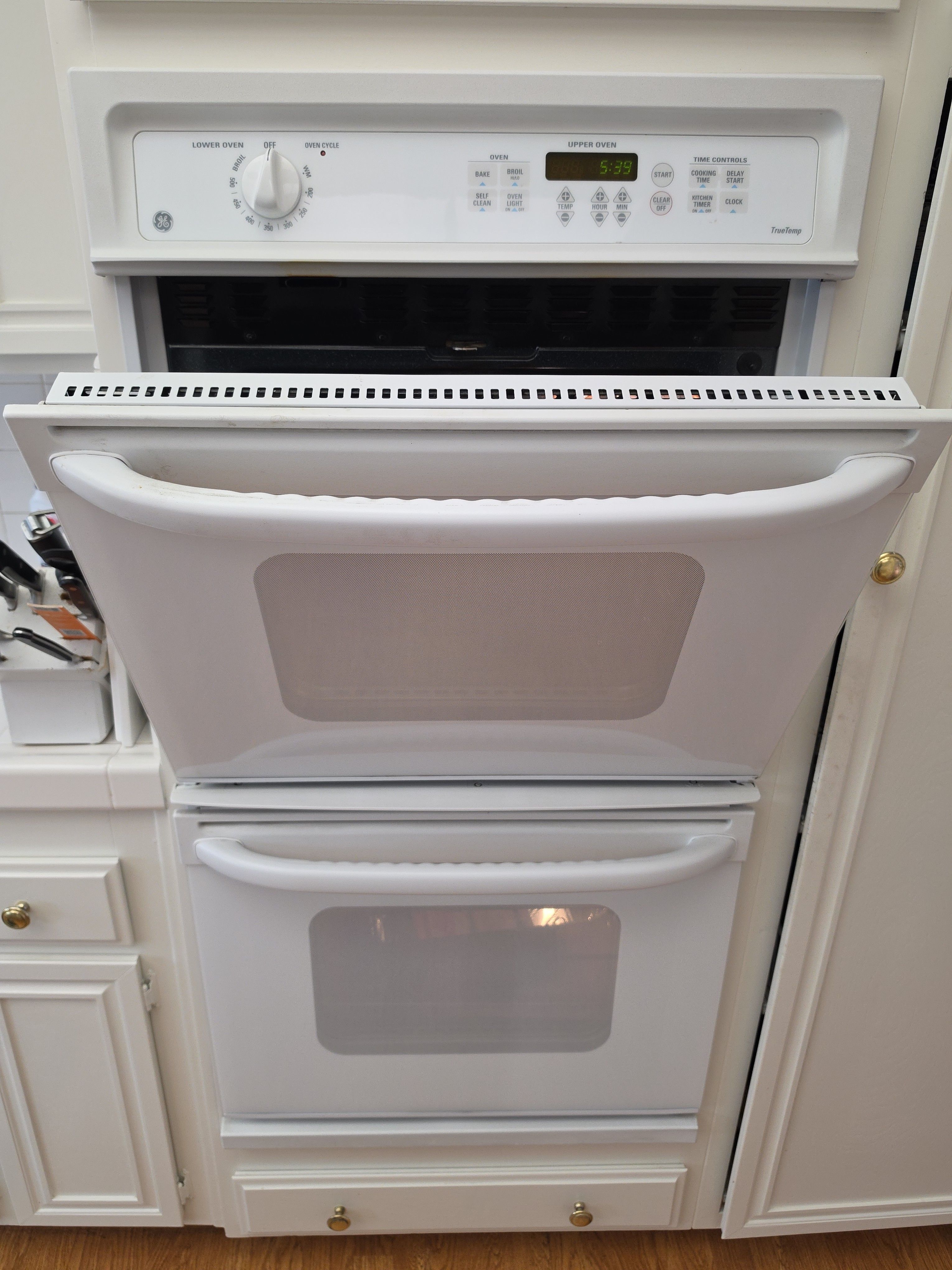 A GE Oven Whose Broiler Would Not Work in Pasadena (photo 1)